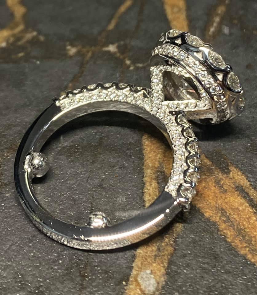Isaac's Fine Jewelry Home Facebook