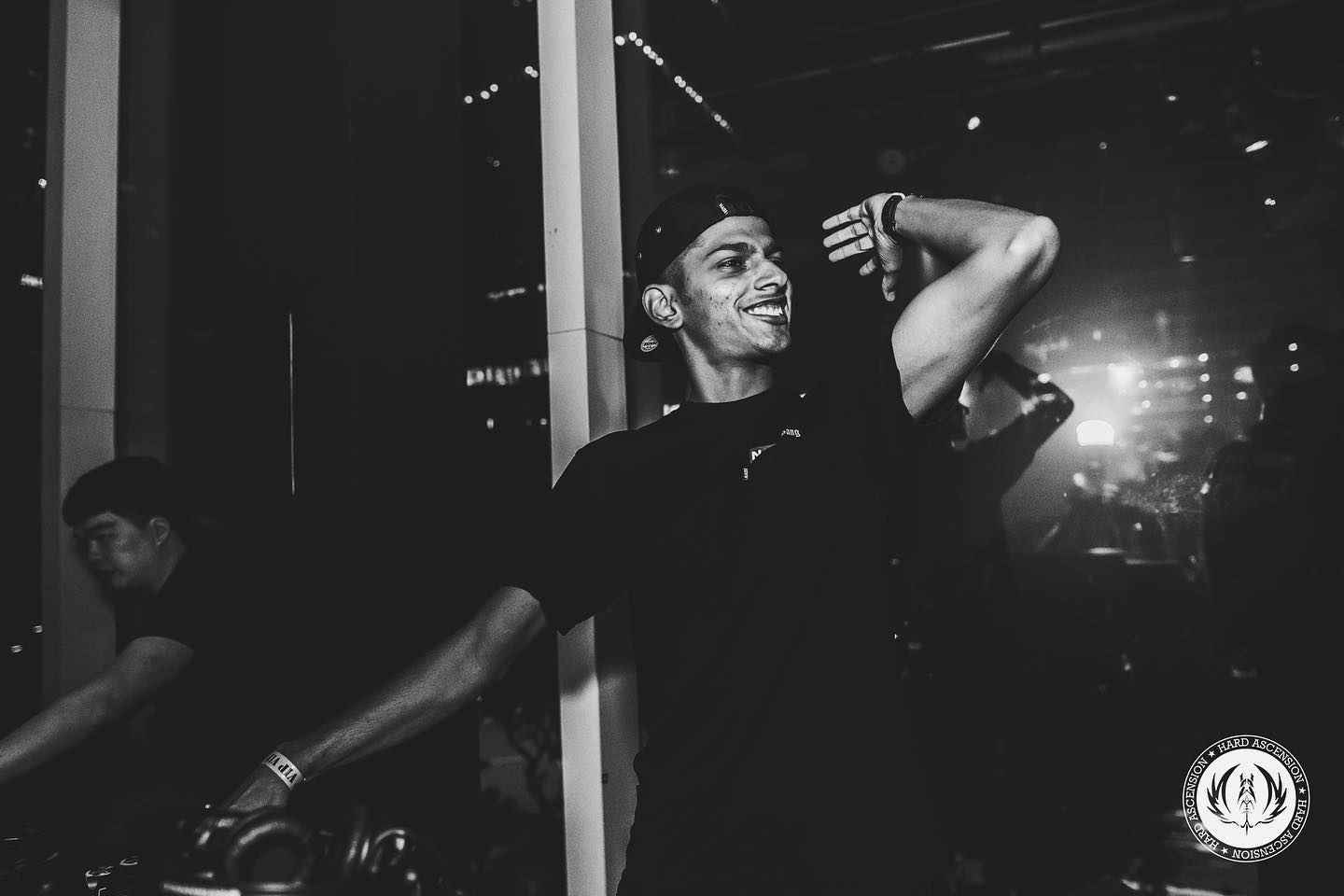 DJ REY