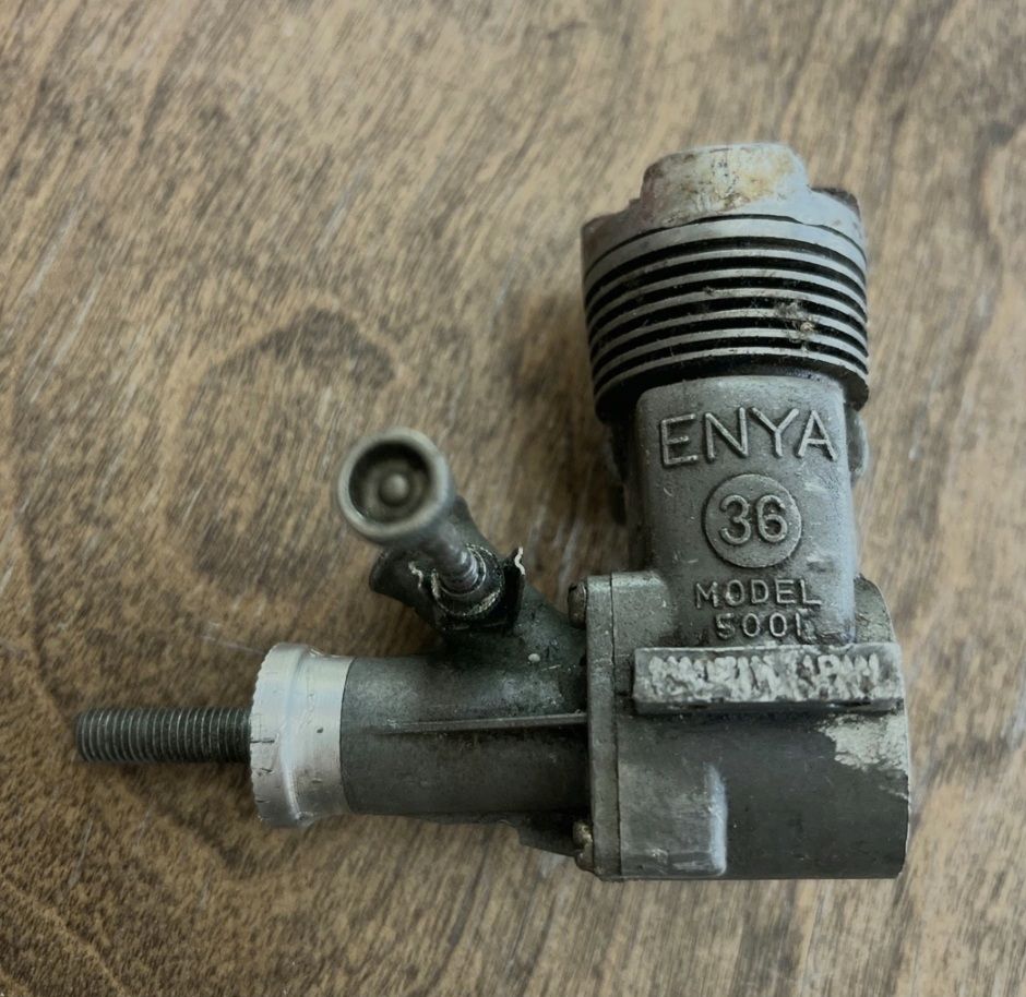 What is the nut size for Enya 60-III model 7033 engine?