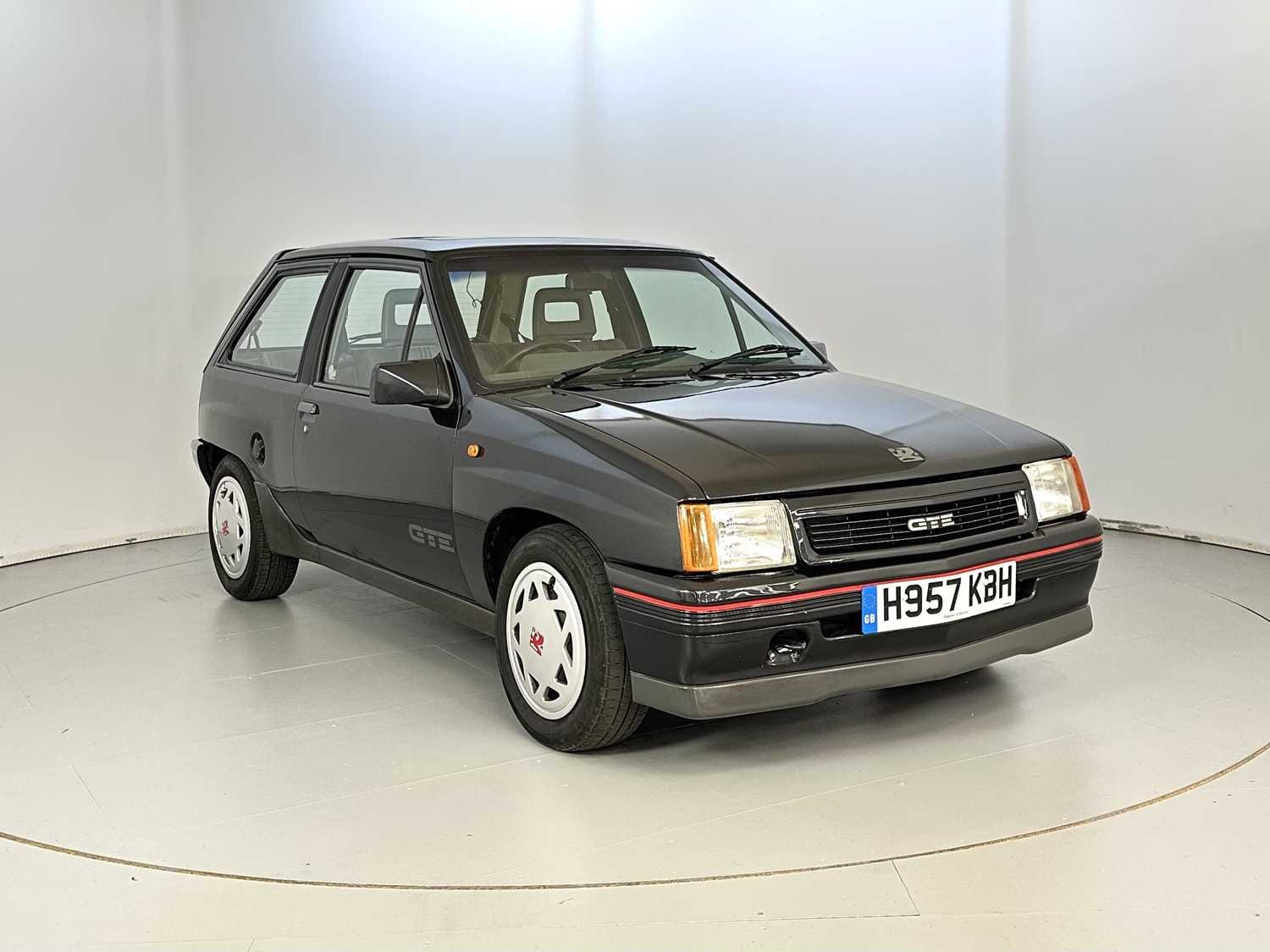 What's the best hot hatch for a UK lad in 1990?