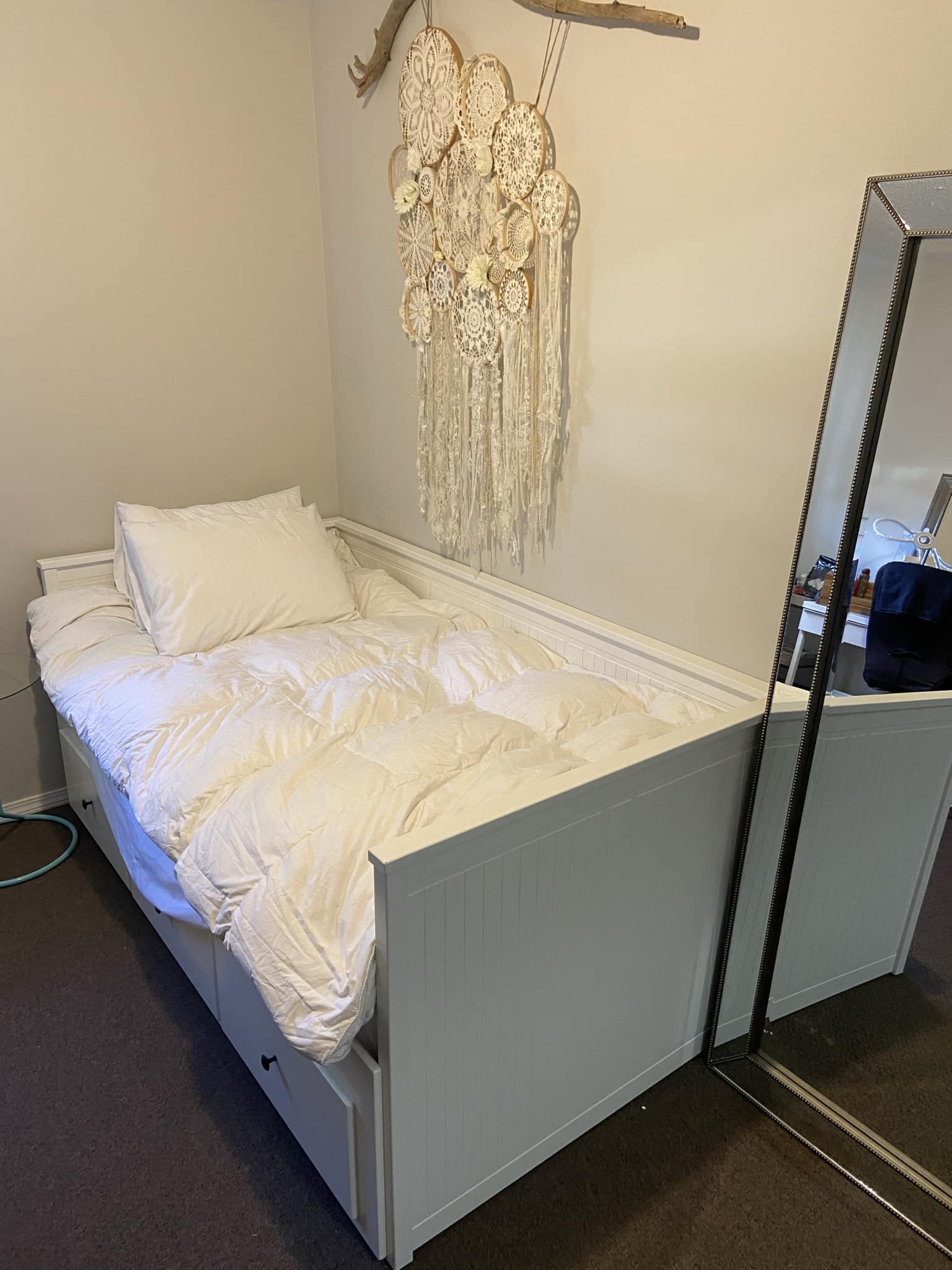 Does anyone have directions for dismantling an IKEA Fyresdal