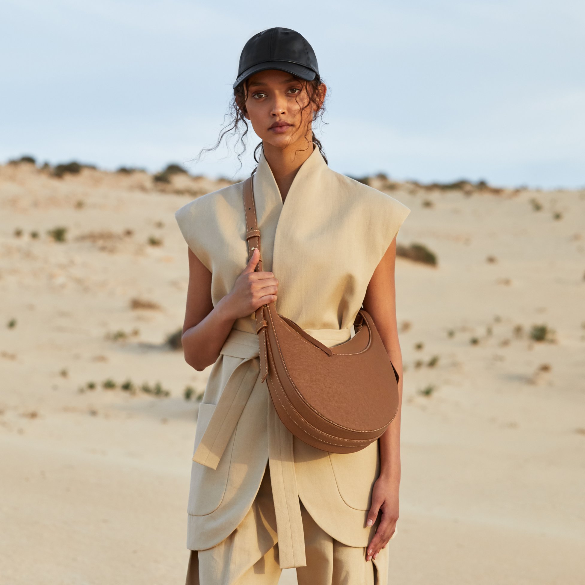 Numéro Dix Hobo - Édition Camel www.polene-paris.com/numero-dix 