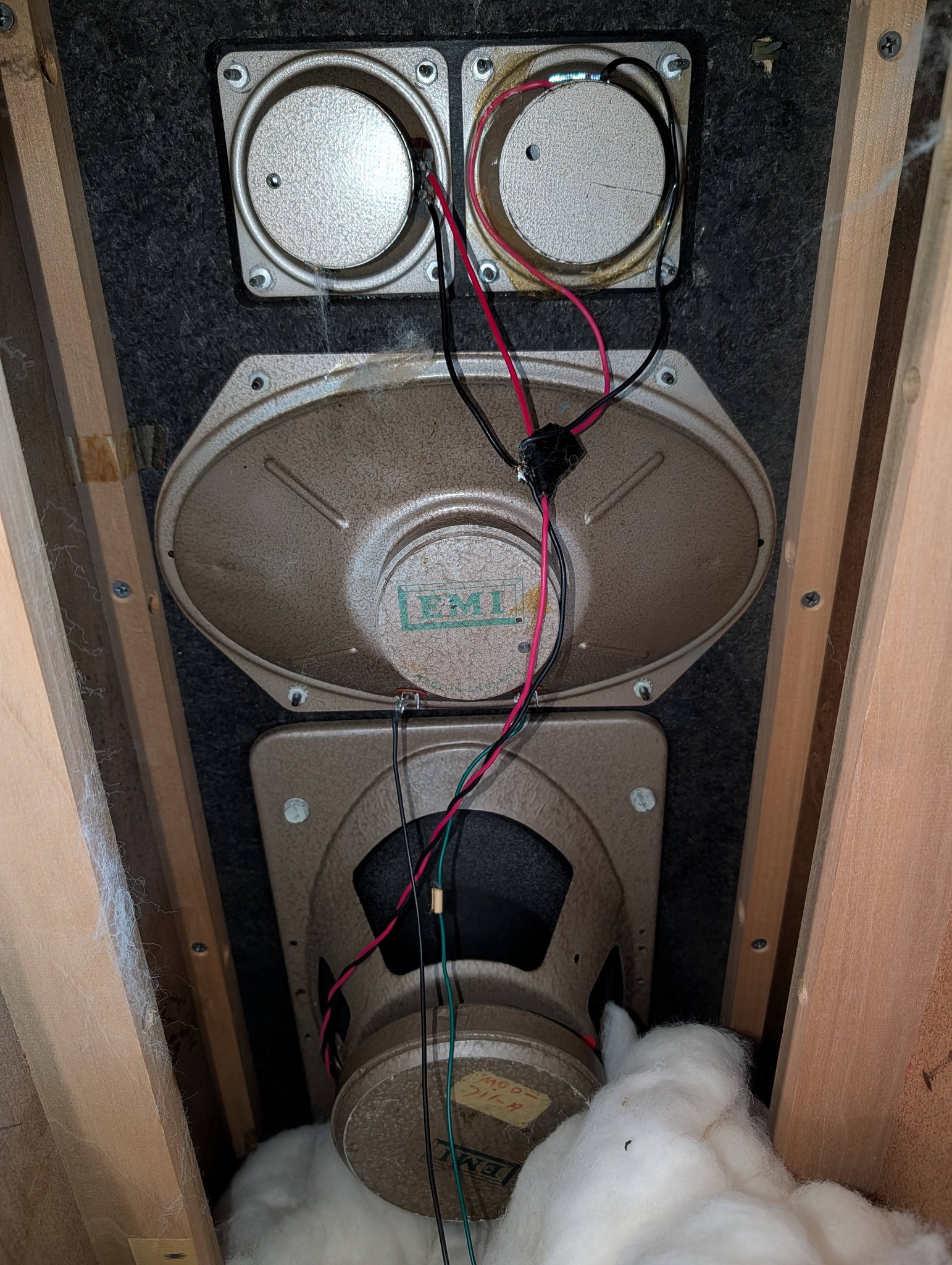 What are the specs and sound quality of vintage Emi Z11A speakers?
