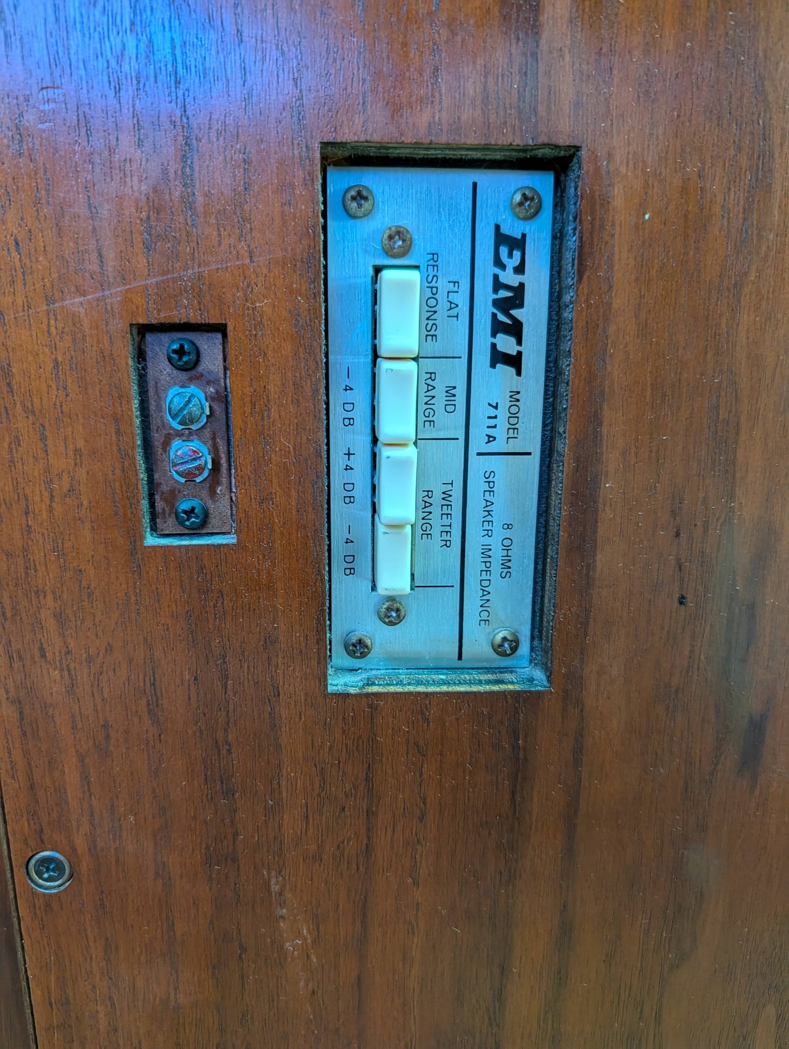 What are the specs and sound quality of vintage Emi Z11A speakers?