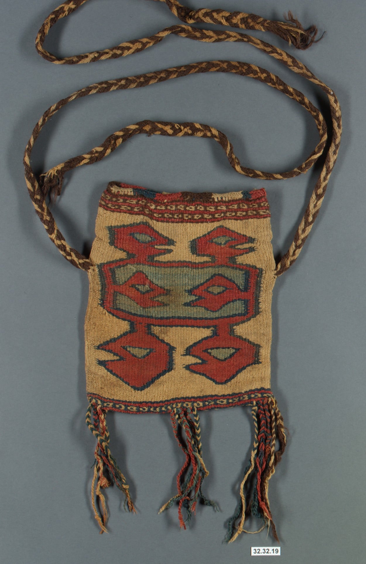 BOLSAS NAZCA Desde su... - Arácnida - Arte Textil | Facebook