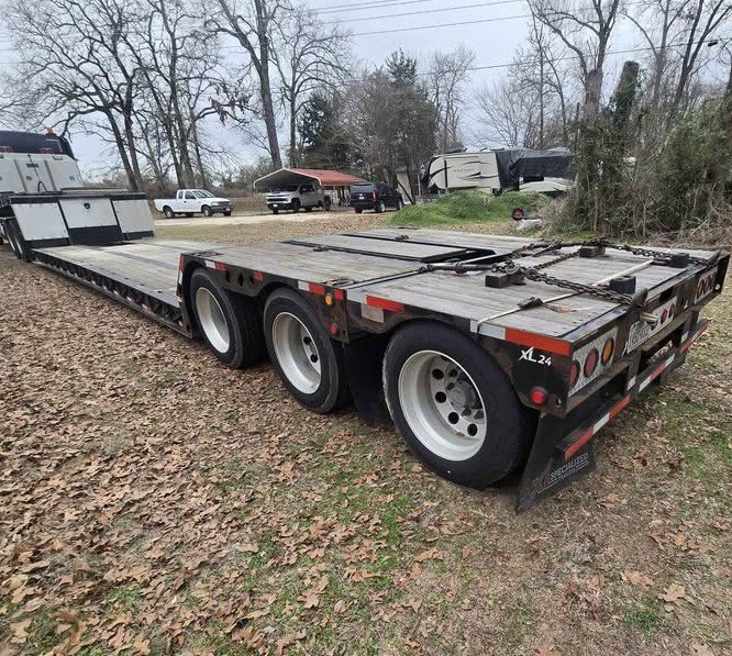 2017 XL SPECIALIZED - XL80MFG 40 ton rgn w/ flip axle - lease to own ...
