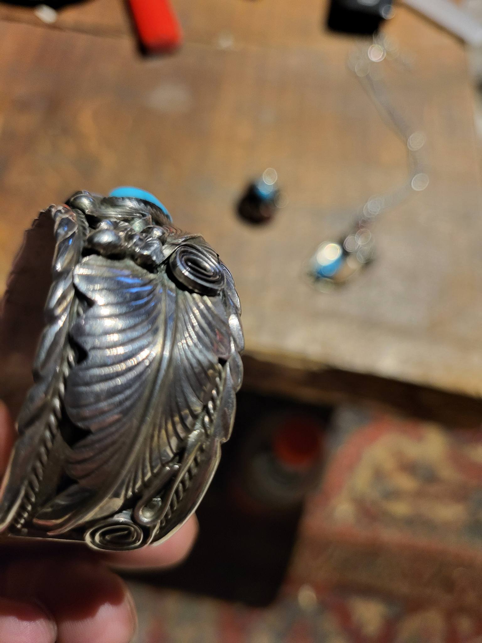 What are Mike Thomas Jr Native American jewelry pieces?