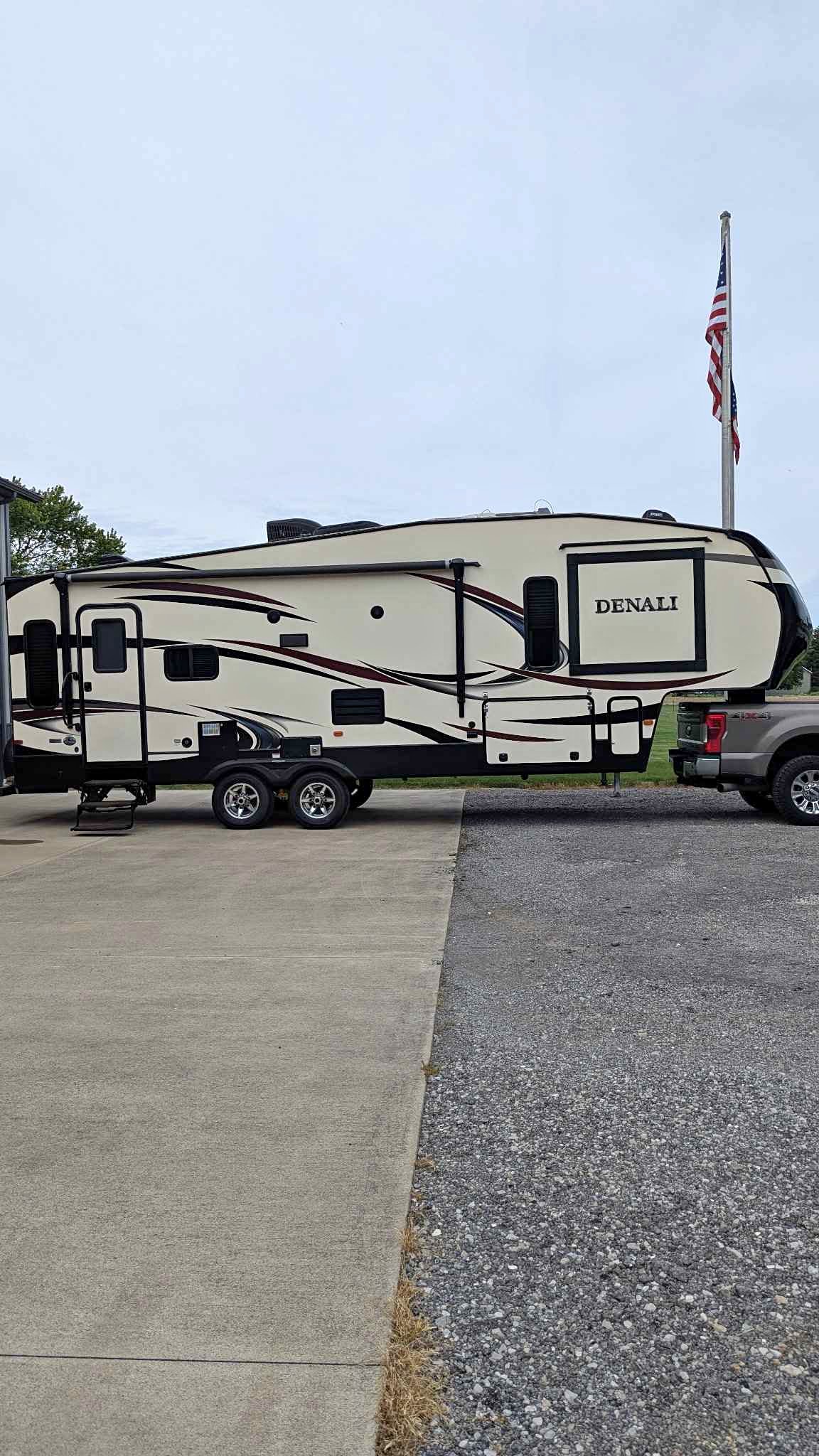 2016 Dutchmen Denali - RVs & Campers - Huron, Ohio | Facebook Marketplace