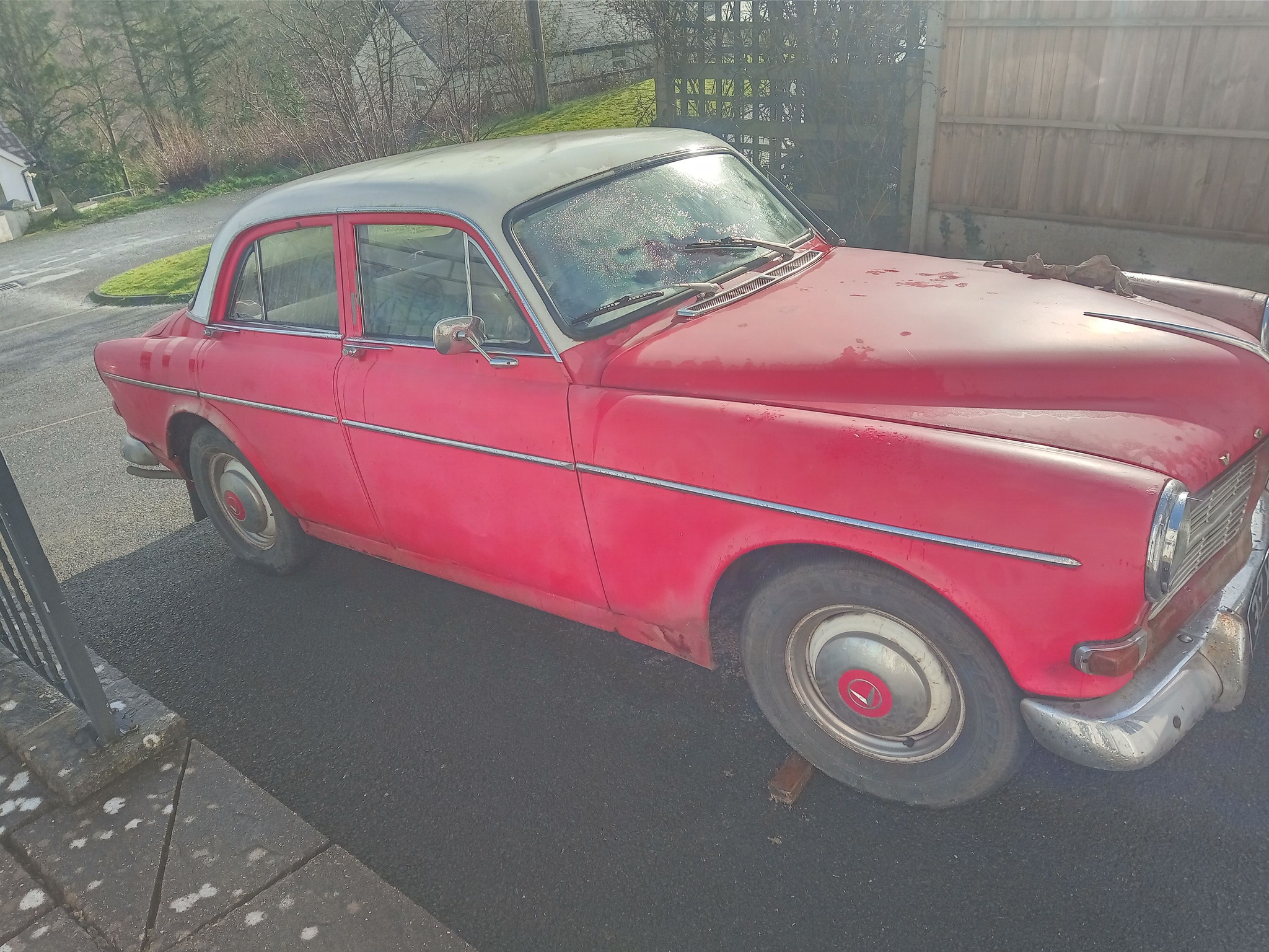 What electronic ignition options for Volvo 122s with B20 engine?