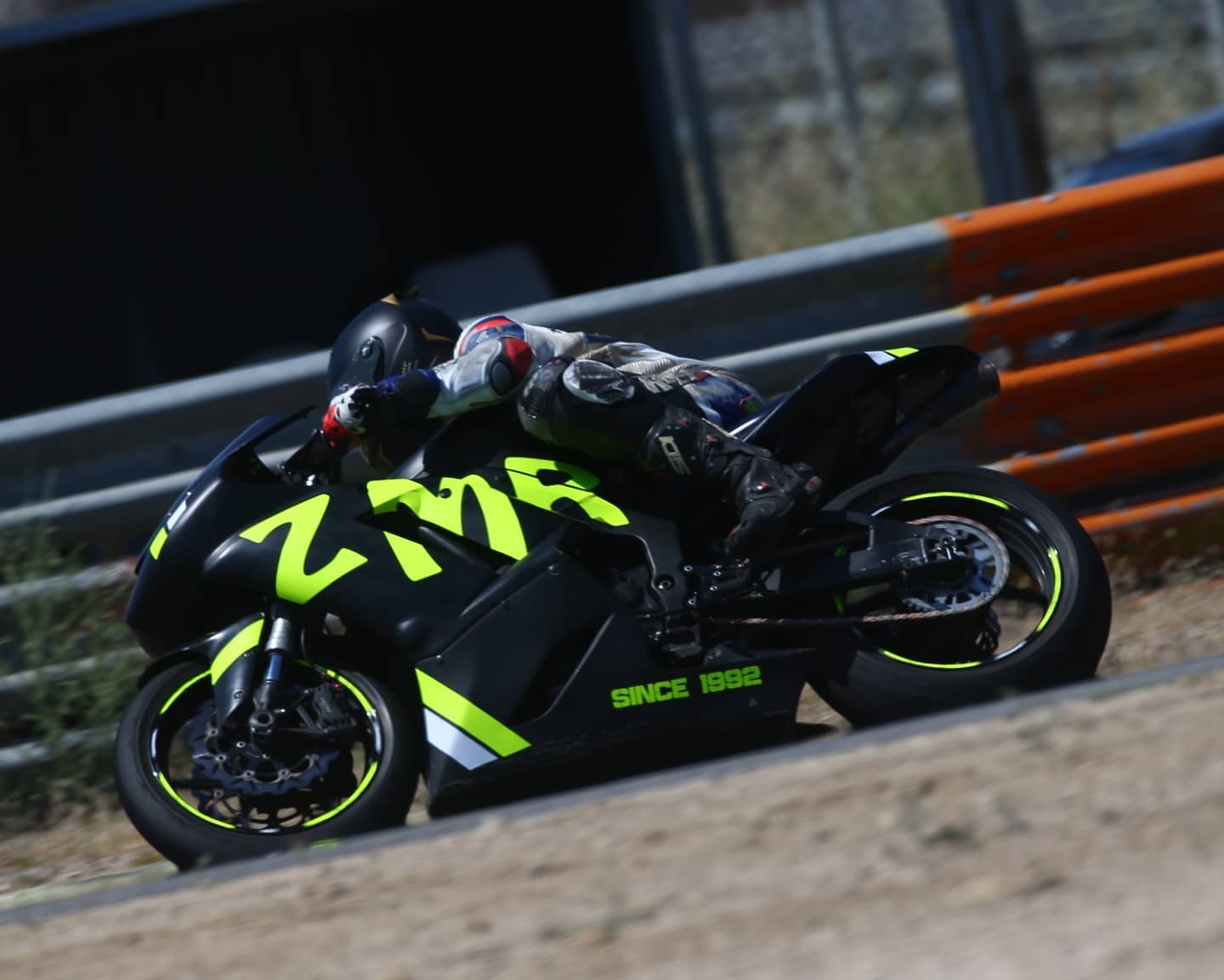ZMRACING