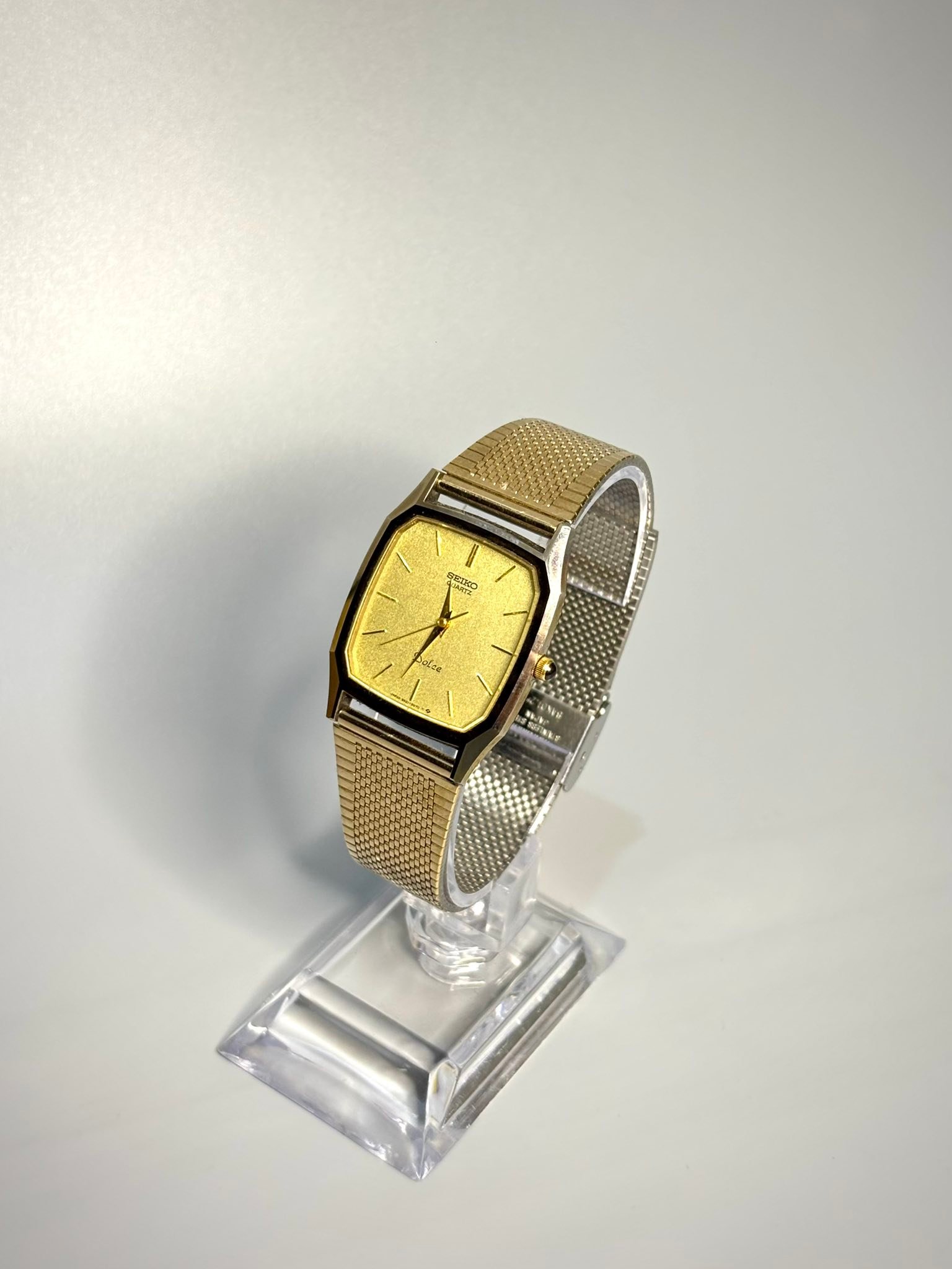 SEIKO Dolce 9521-5070 Gold