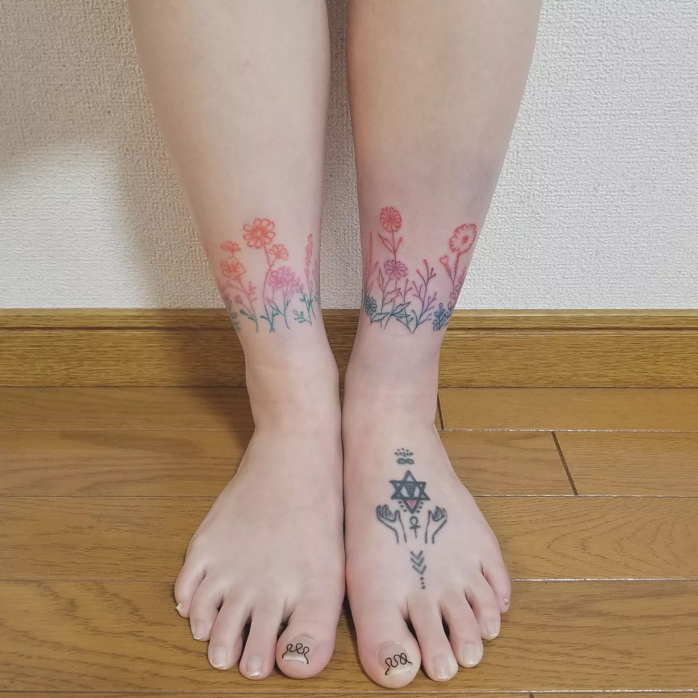 春が楽しみな足首⸜🌷︎⸝‍完成⁡ ⁡#art#artwork #illustration... - Needle cat ink