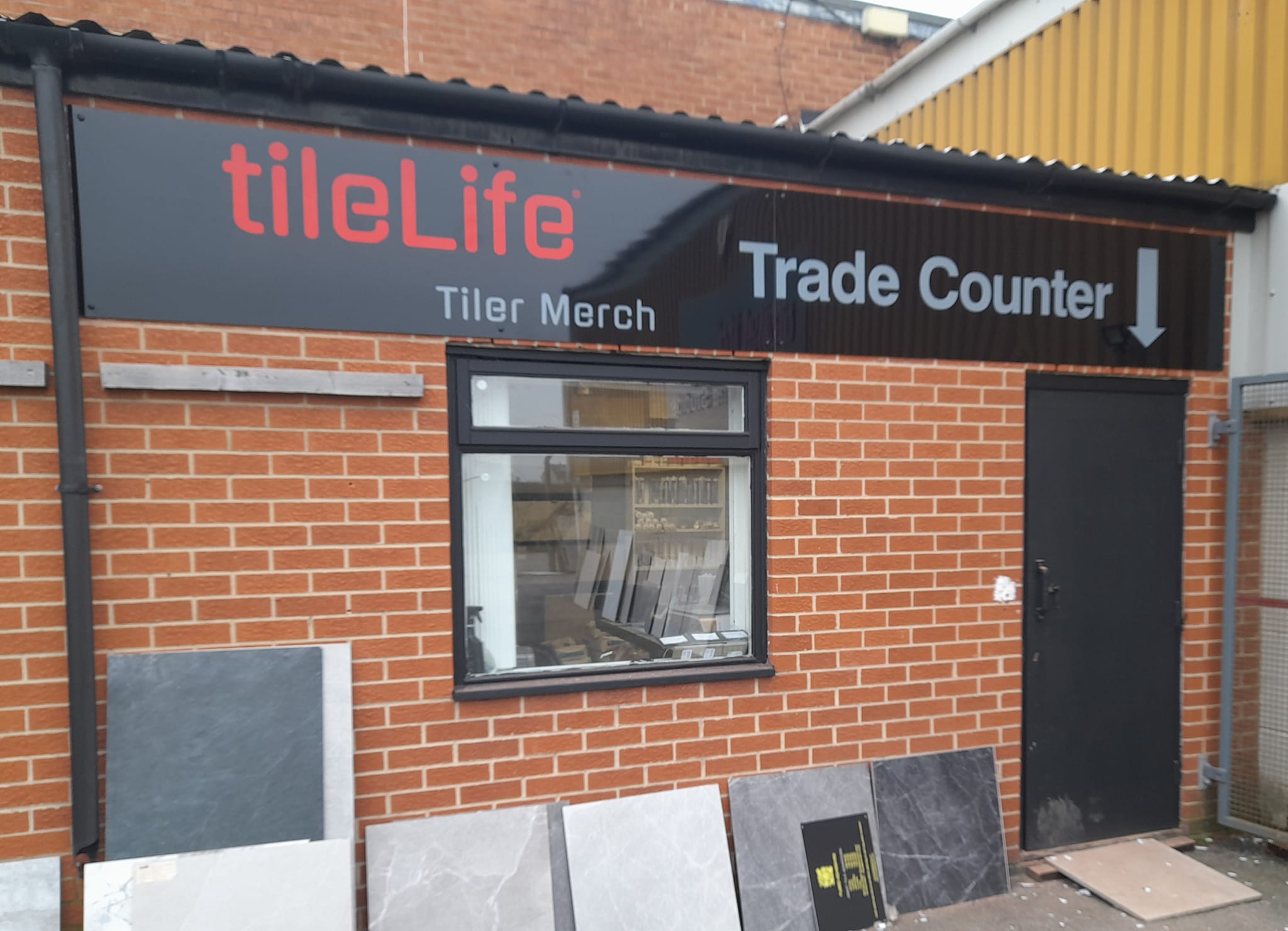 Sign Makers Wakefield Calder Signs 07748 627065 | Wakefield