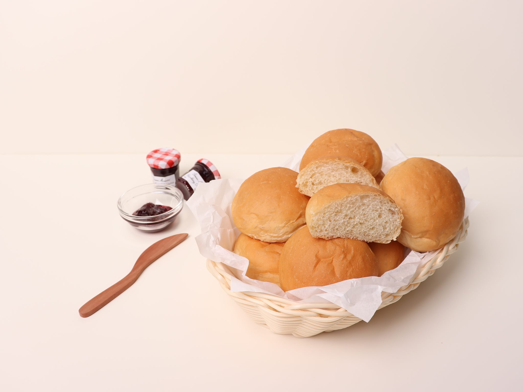 더브레드블루 - 안녕하세요 신주임입니다🙋‍♂️ 날씨가 폭풍전야 같아서 그런지 하루 종일 마음이...