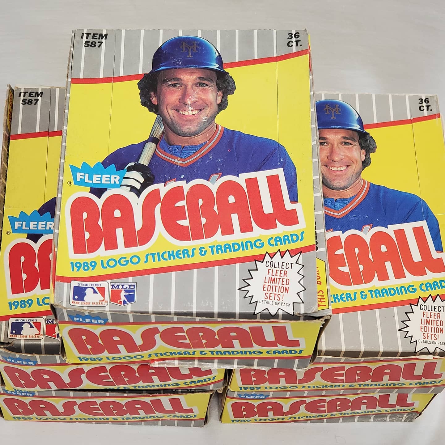 We picked up this 1997 Flair Showcase MLB hobby case today. We 
