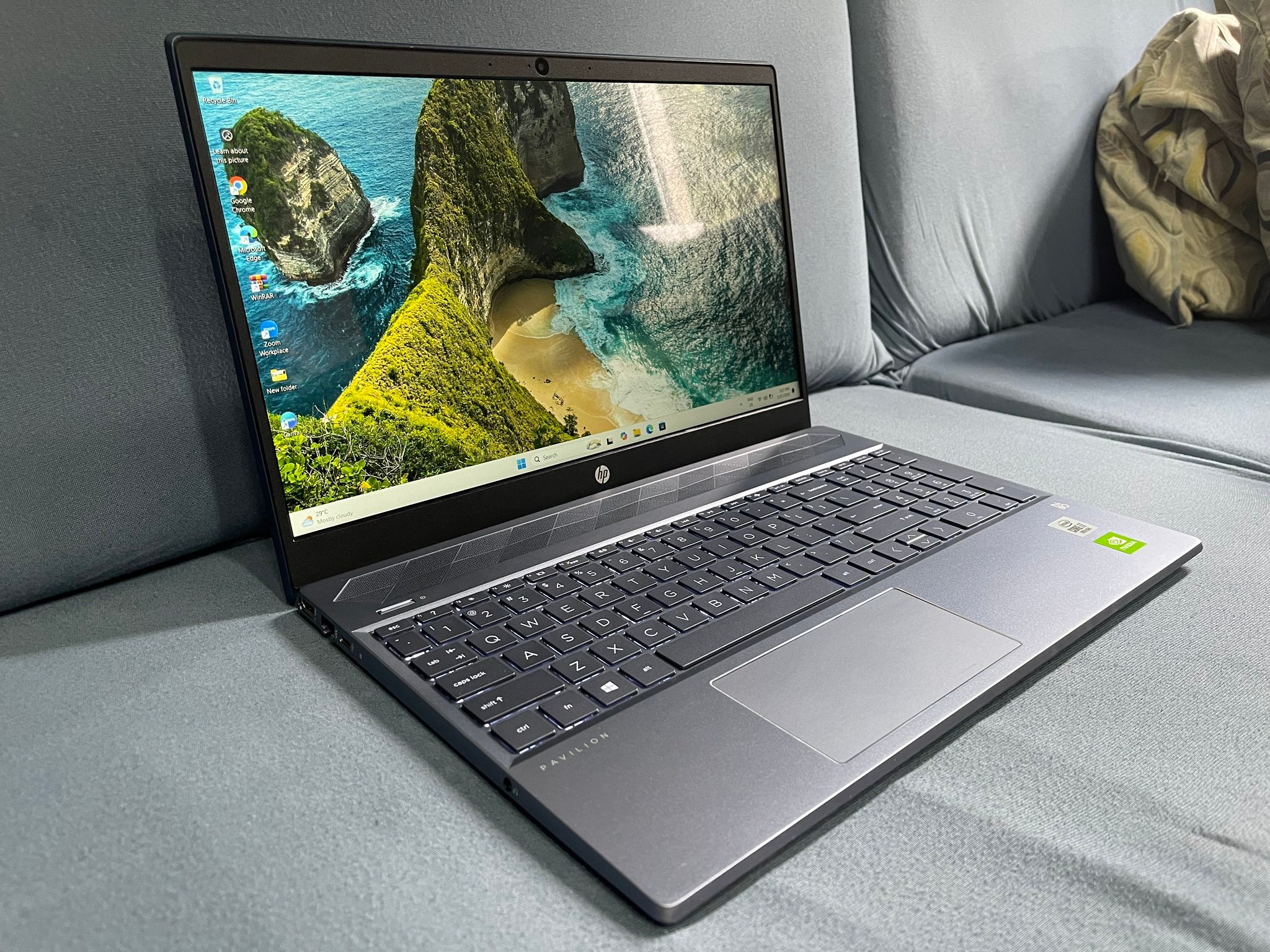 HP LAPTOP FOR SALE • 10th Gen intel core i7-1065G7 • Windows 11 