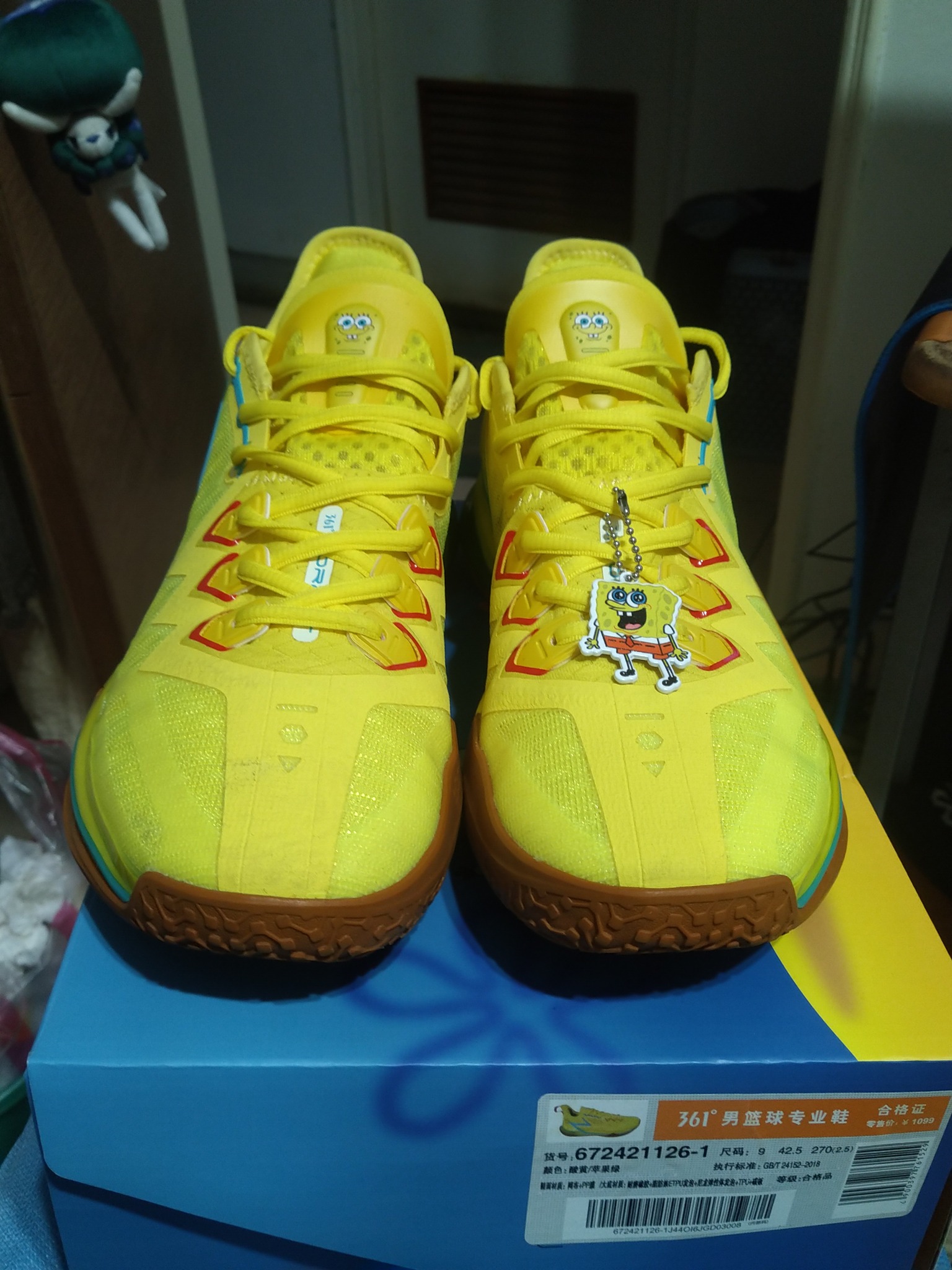 361度BIG3 Future 開箱簡評身高體重:180/72 打法：搶籃板防守打球強度 