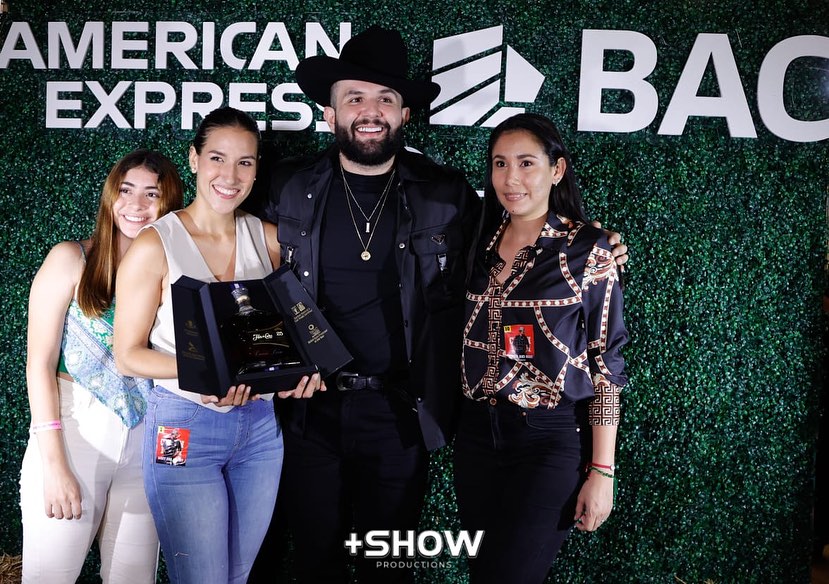 Gracias @carinleonoficial 🤠 Por... - Masshowproductions