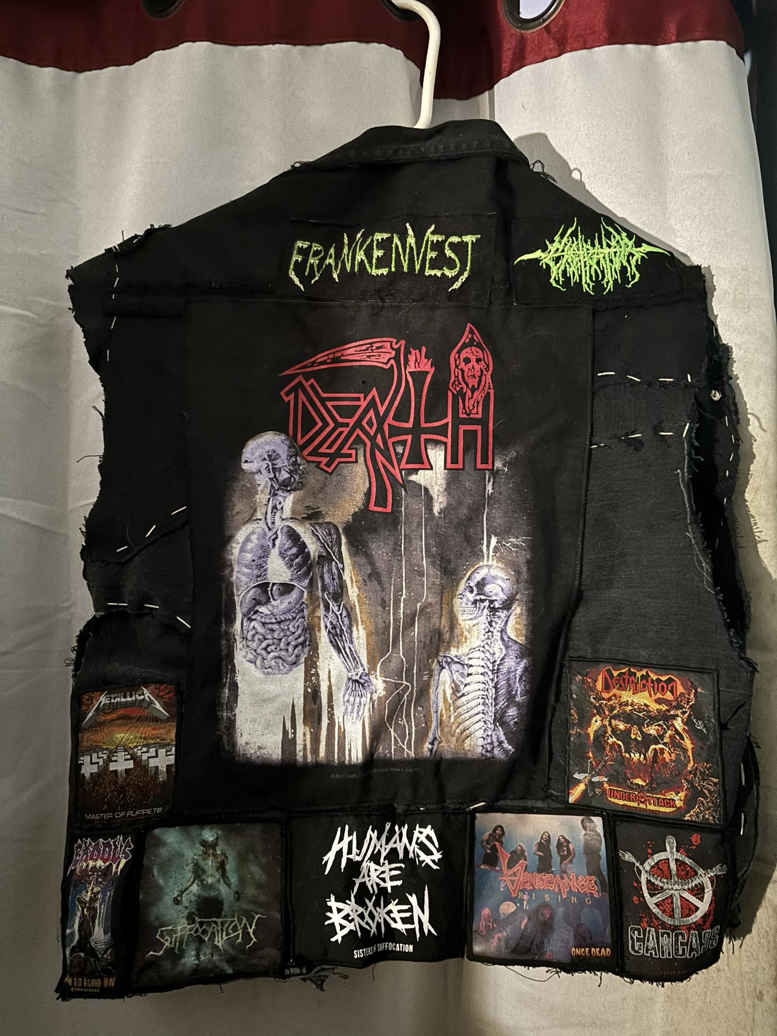 Upcycling old jeans into a frankenvest