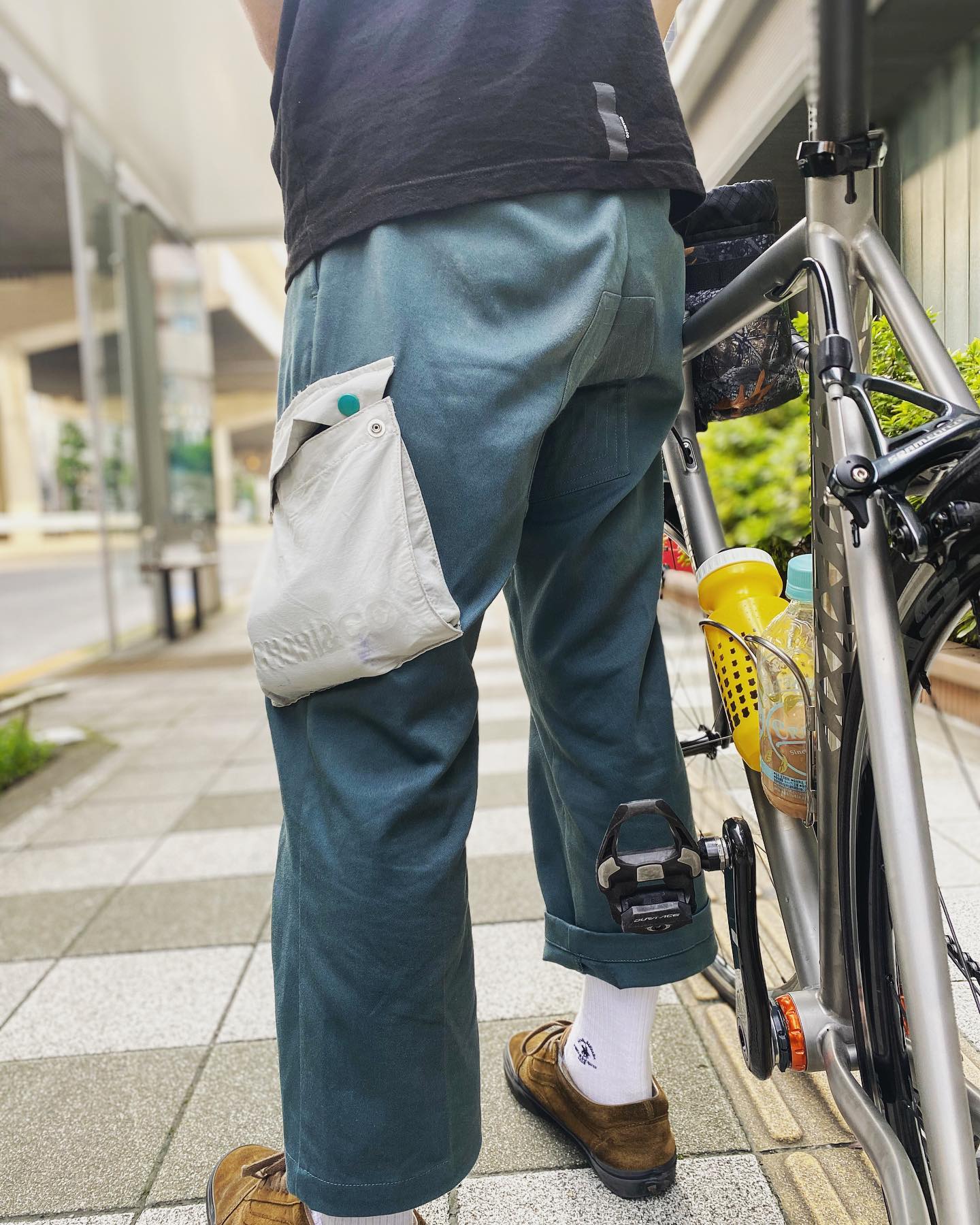 We released CHARI&CO | Dickies | BEAMS pants last year and it