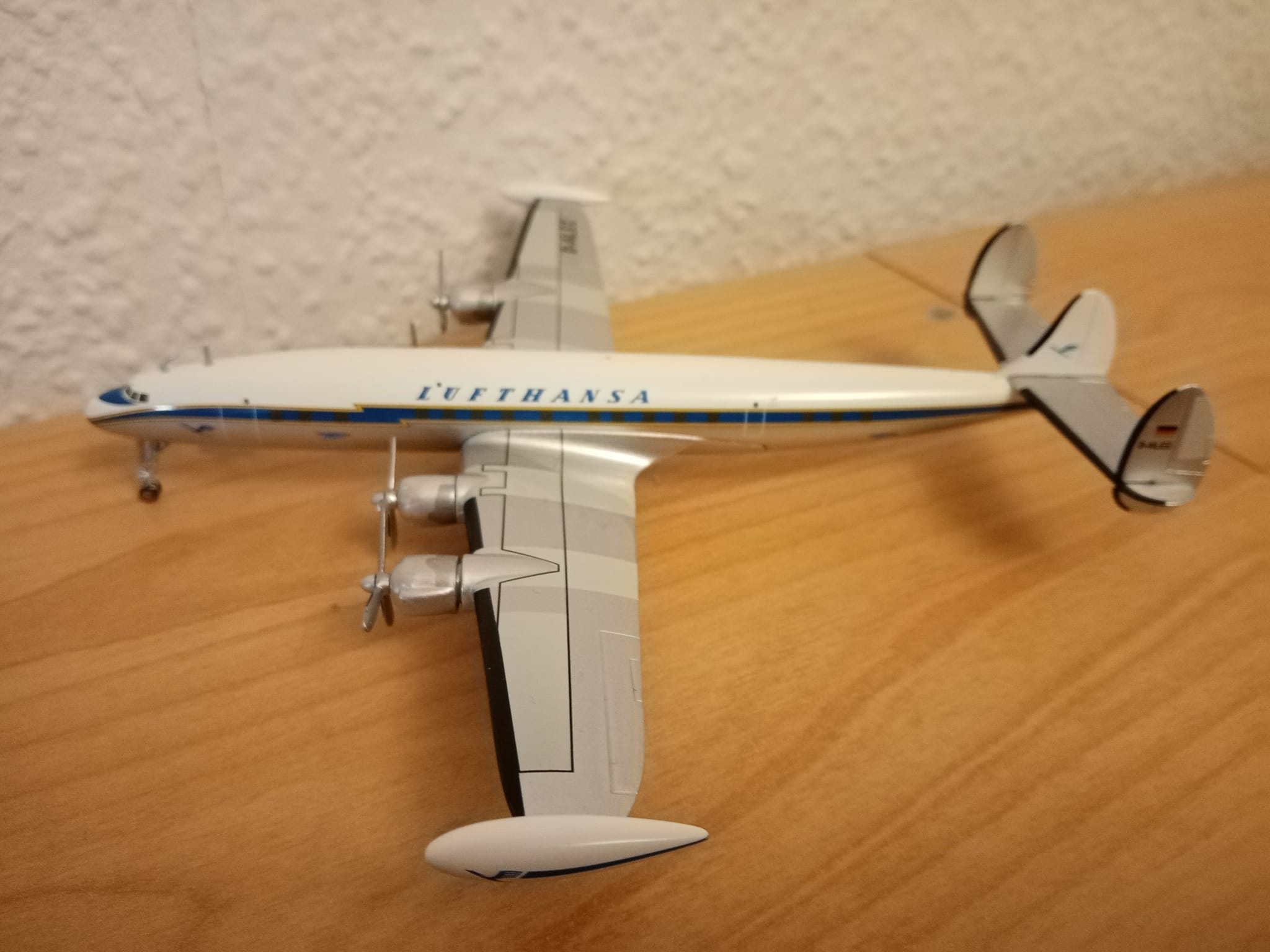 American Overseas Airlines Lockheed 049 Constellation metal model