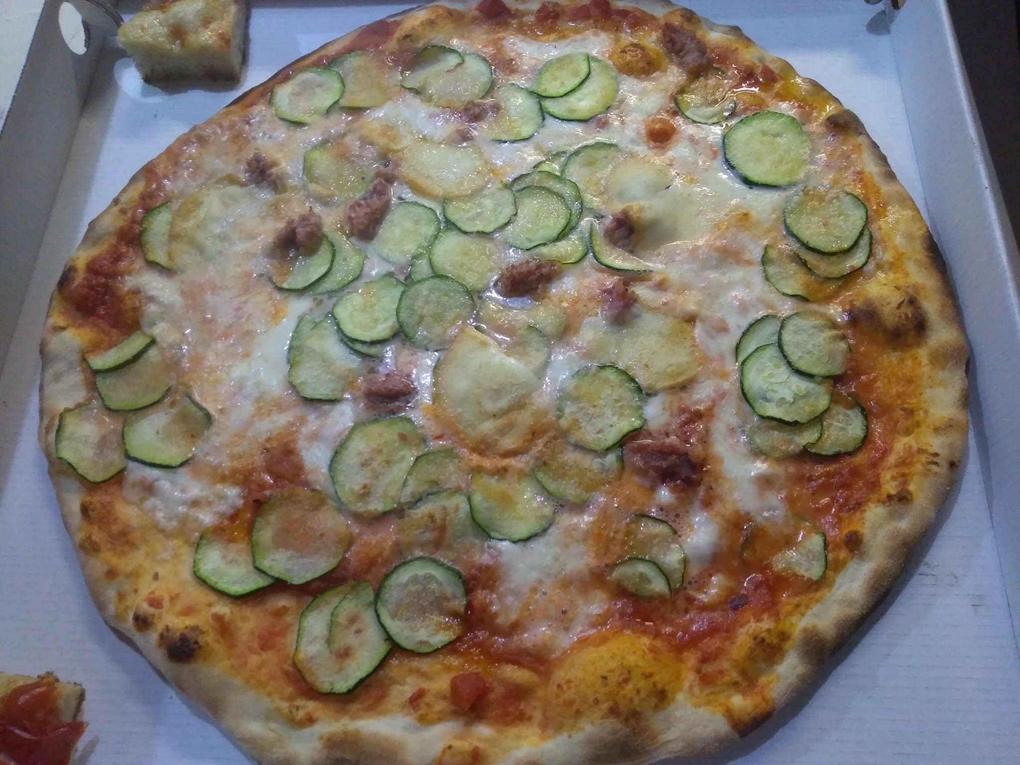 Pizzeria Disco Volante المنشورات باري قائمة أسعار آراء