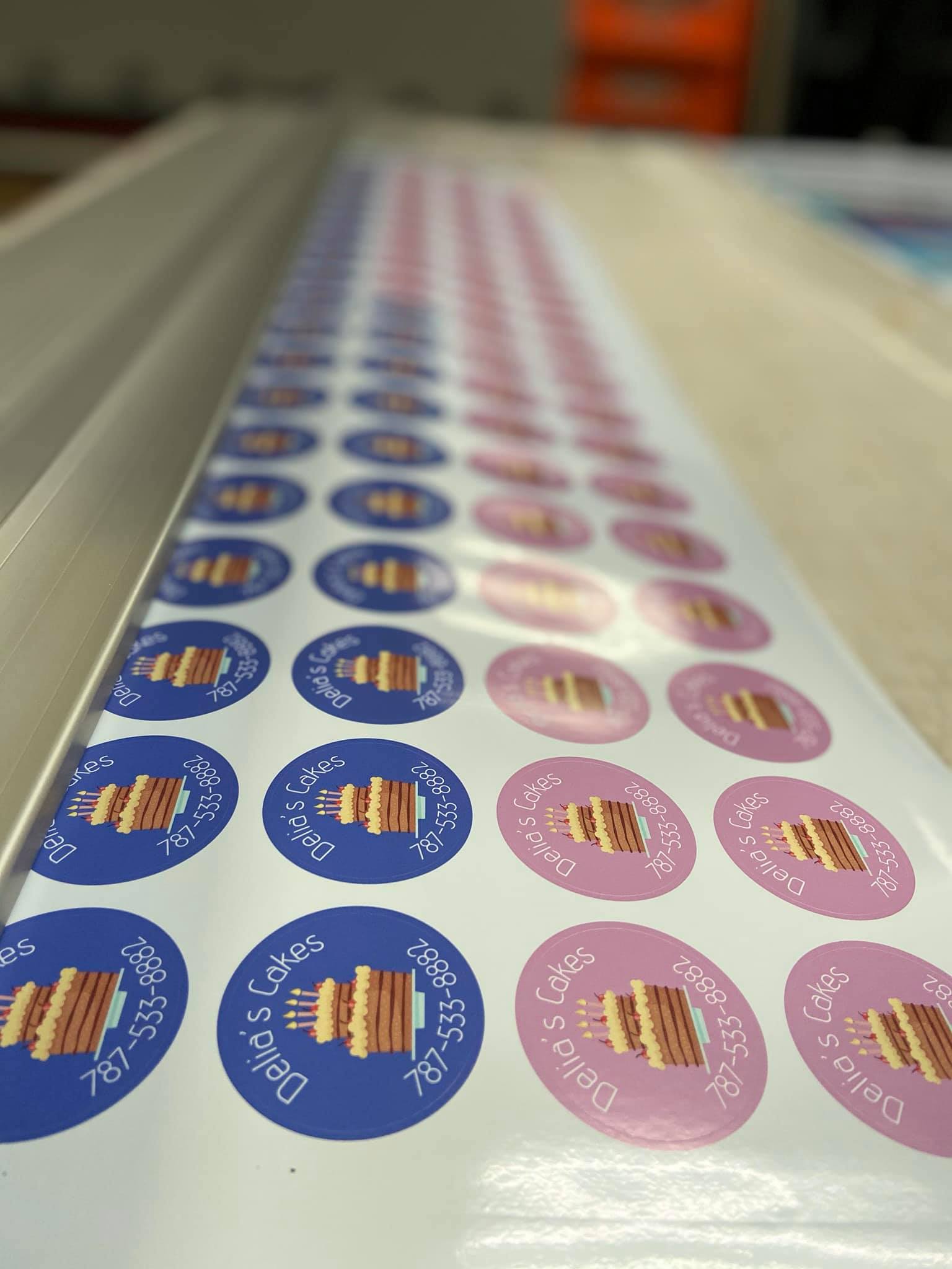 TJ Graphics - ¿Necesitas stickers para tu producto o...