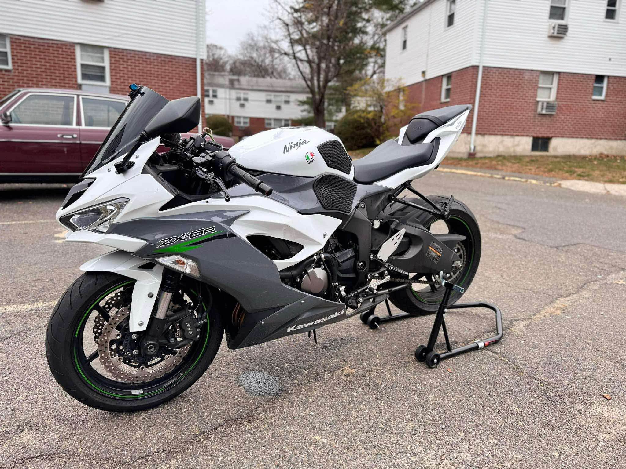 Stolen 2021 Kawasaki Ninja ZX-6R in Herndon, Virginia