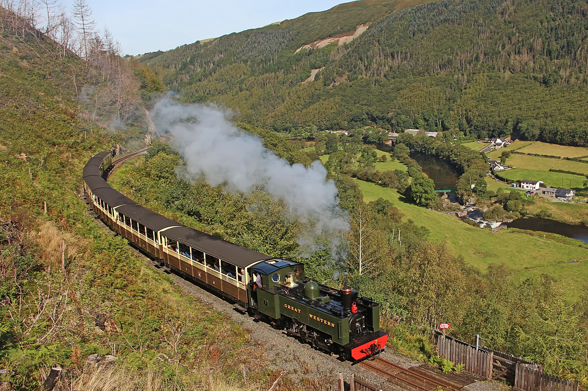No.7 looks in fine form with the... - Vale of Rheidol Railway | Facebook