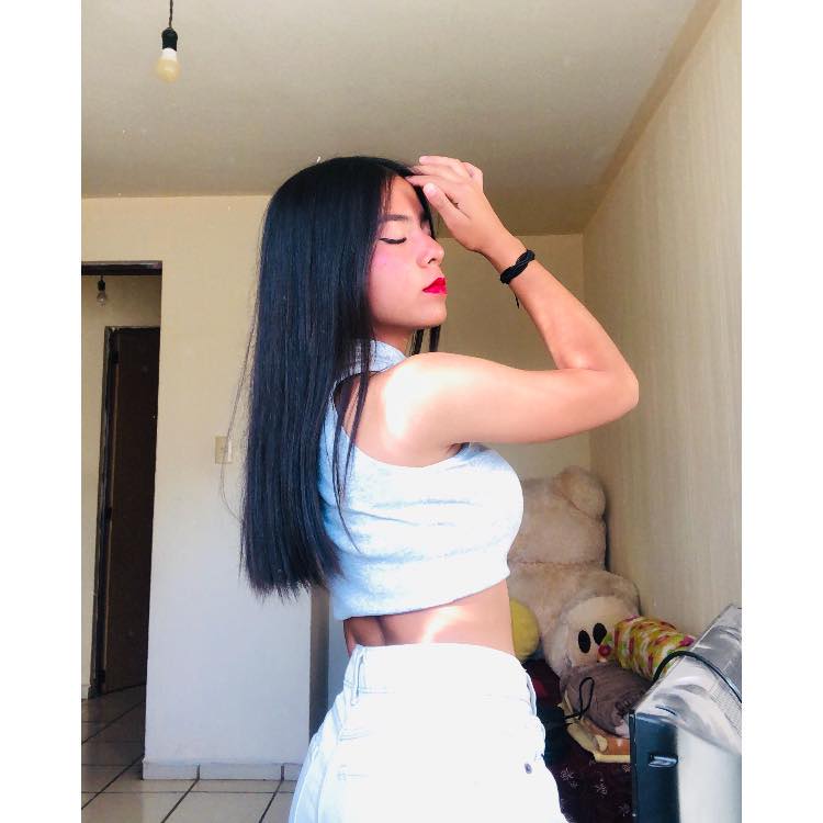 Alexa Mora