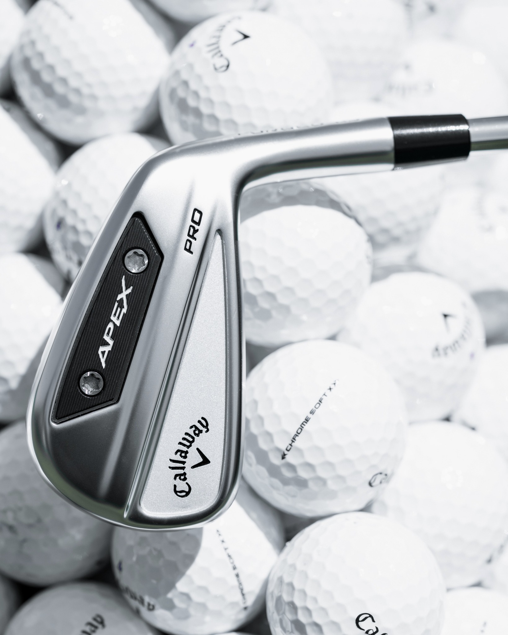 Revolutionary multi-material... - Callaway Golf Europe