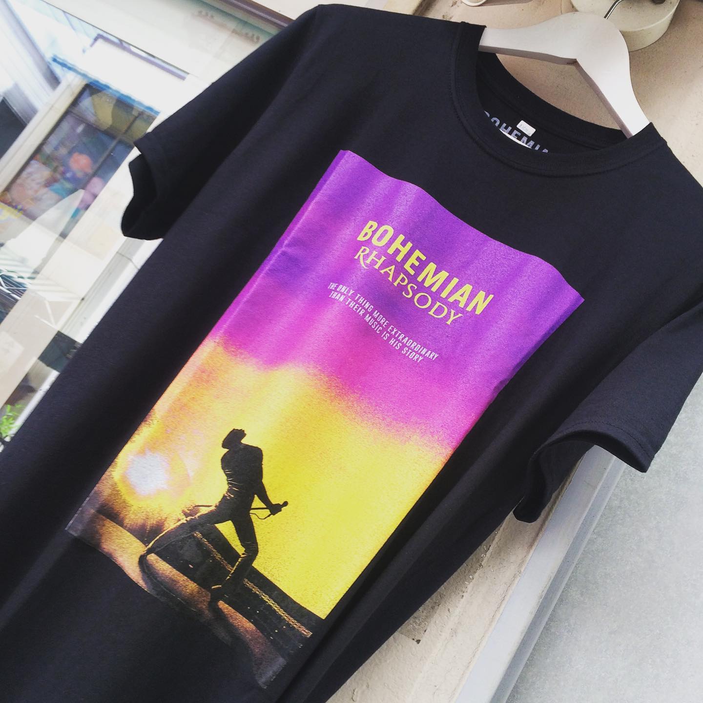 QUEEN オフィシャルマーチ シャツ Mサイズ QUEENの公式ライセンスを受けた…