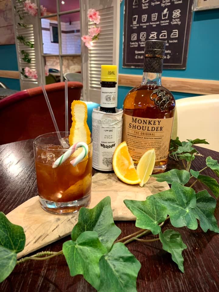 🎉Our festive cocktails start NOW!! 🎉... - Encore Inverness | Facebook