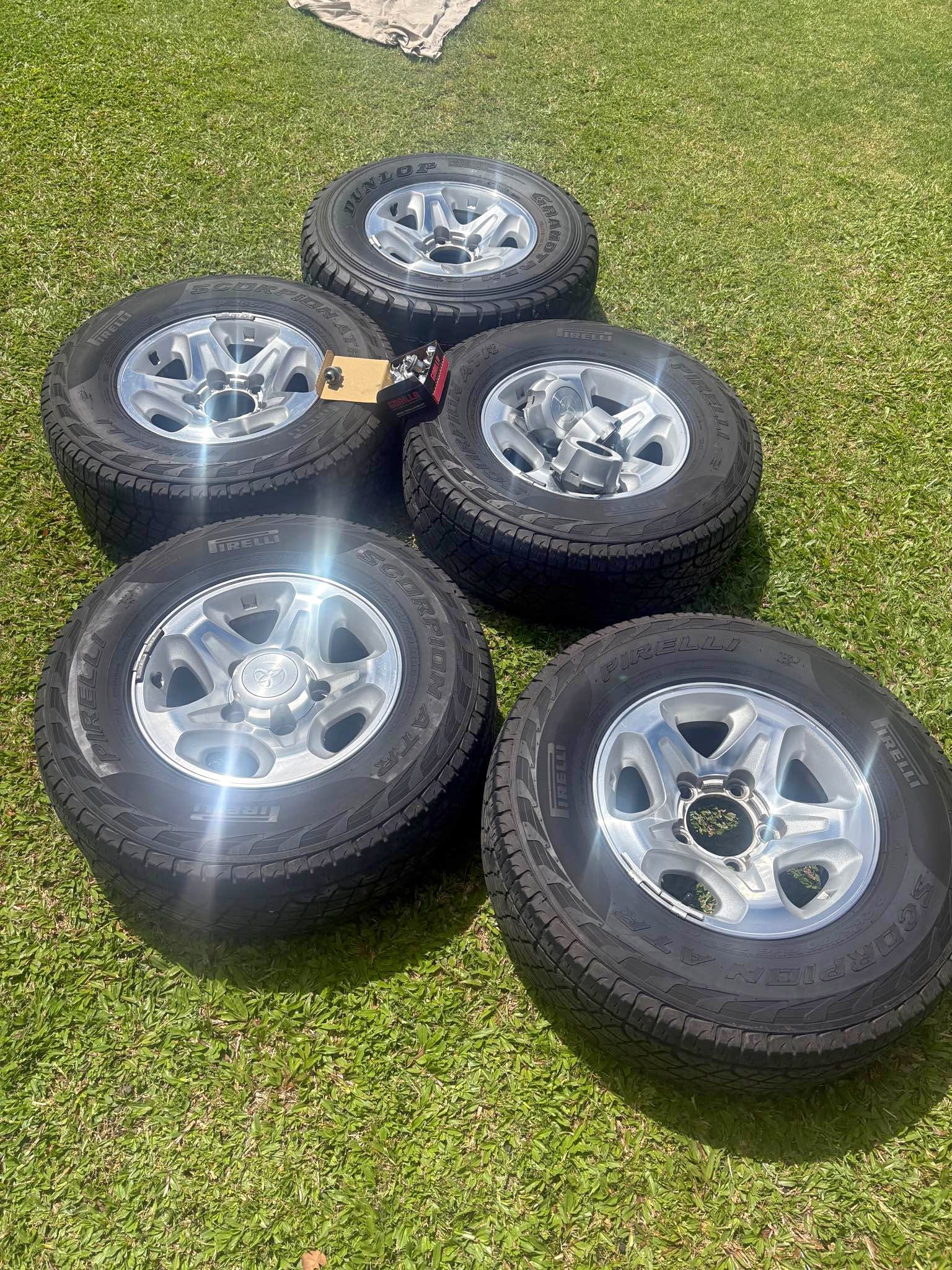 4x4 Toyota Lancruiser GXL wheels and tyres - Car Wheels, Tires & Parts ...