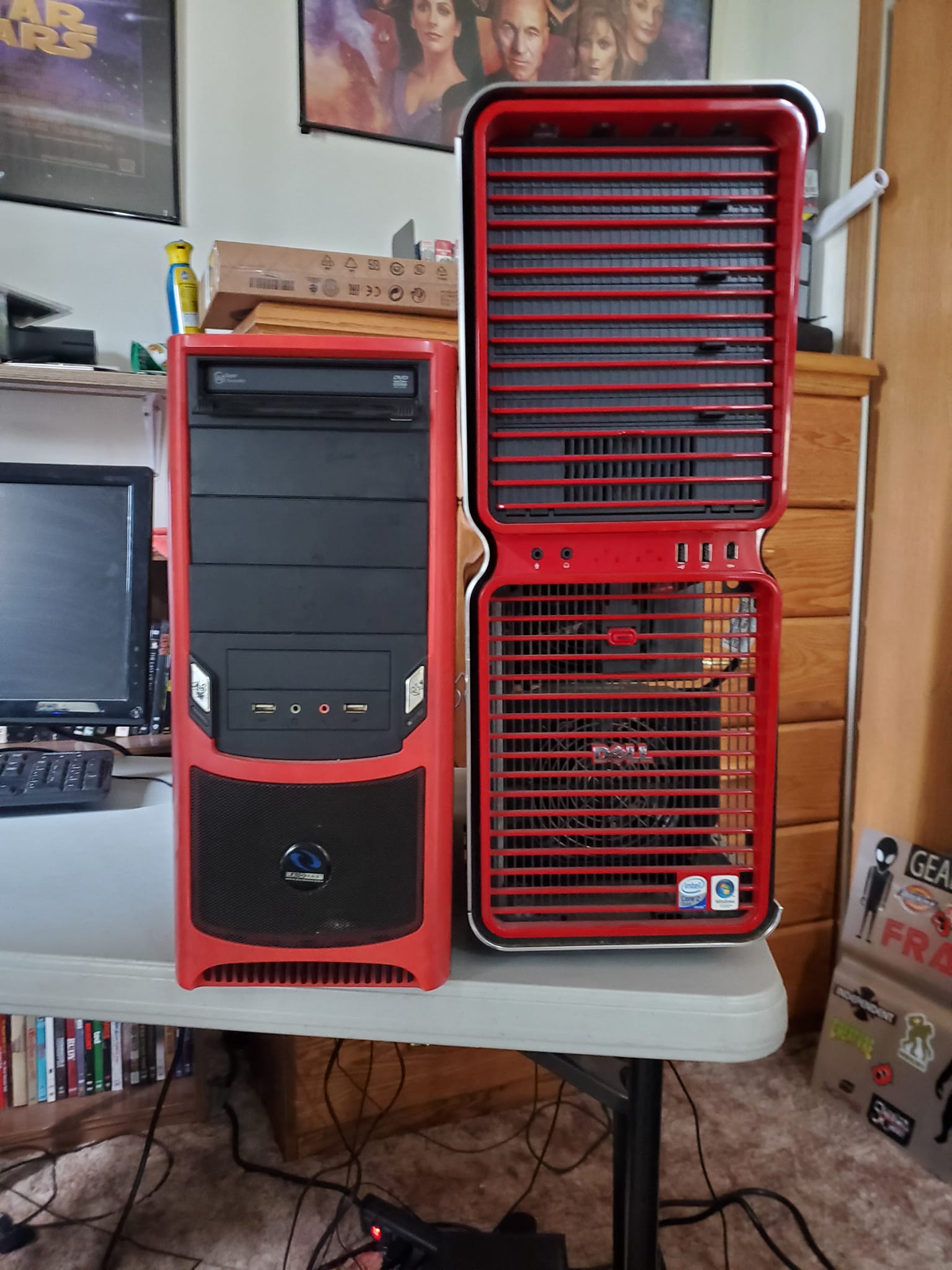 Core2 Quad QX9650 with 8800GT SLI. I friggin love this rig.
