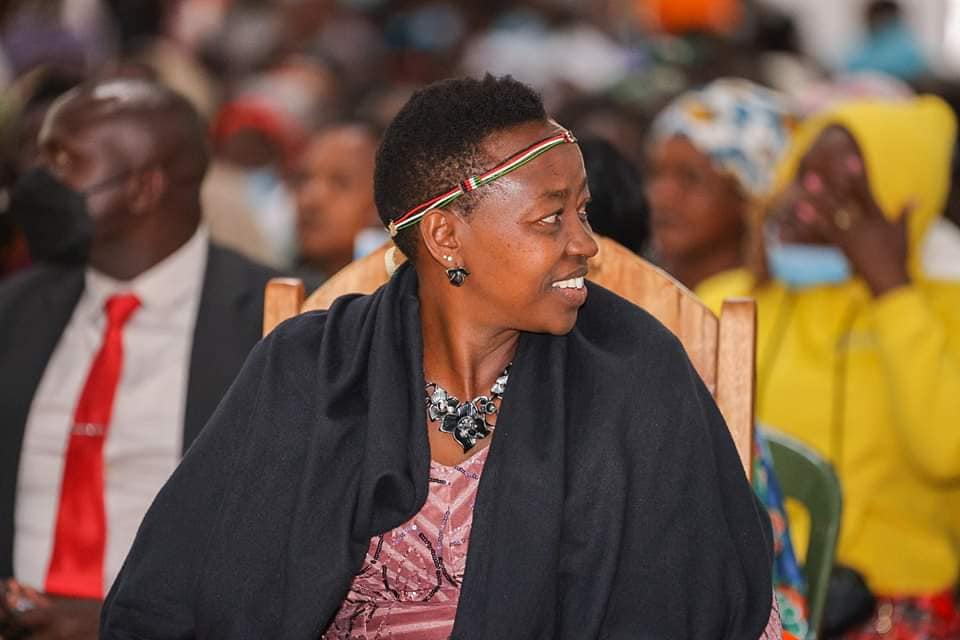 Ravine News - Mama Rachel Ruto interacting with residents...