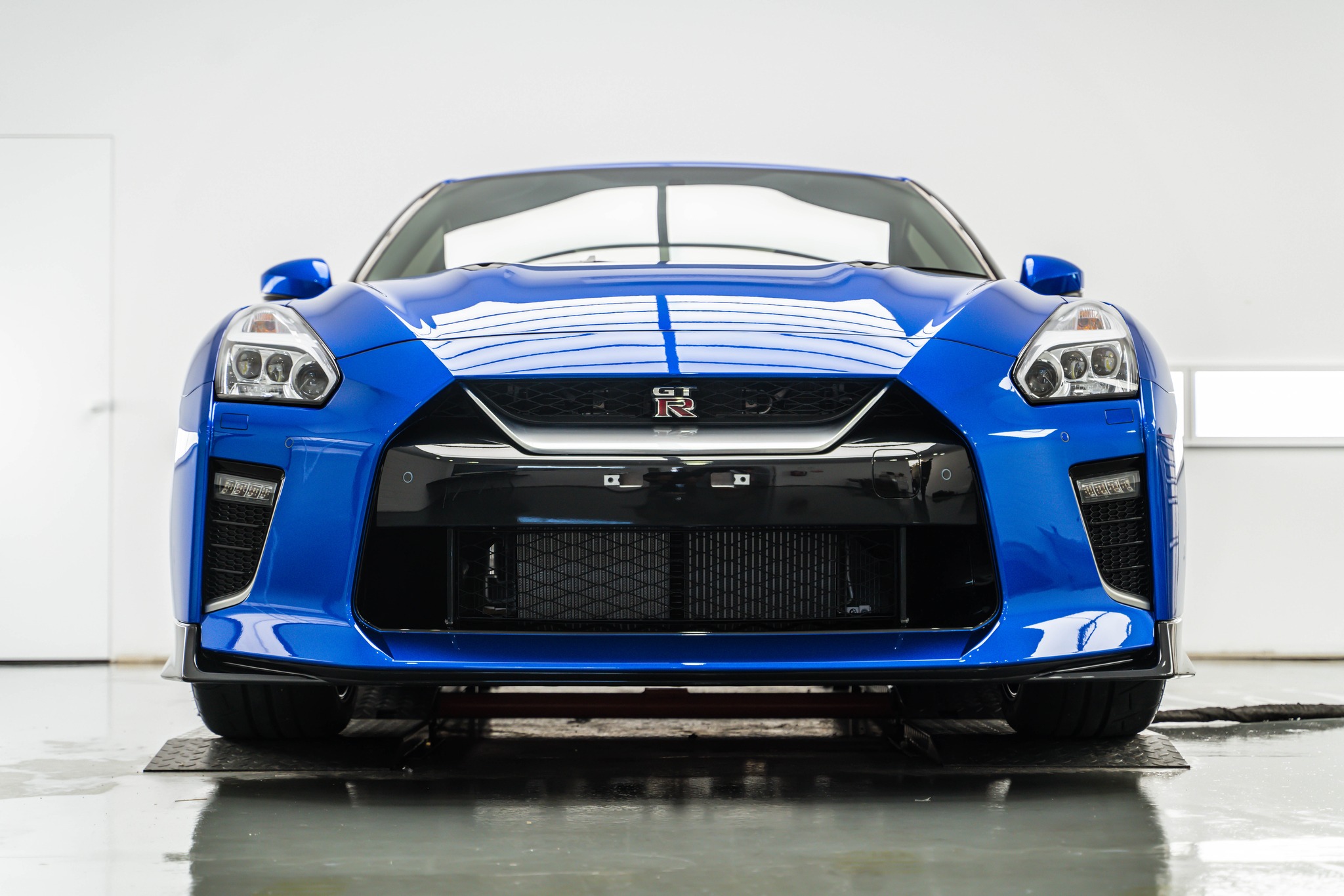 🛡 Bayside Blue Nissan R35... - Australian Detailing Services