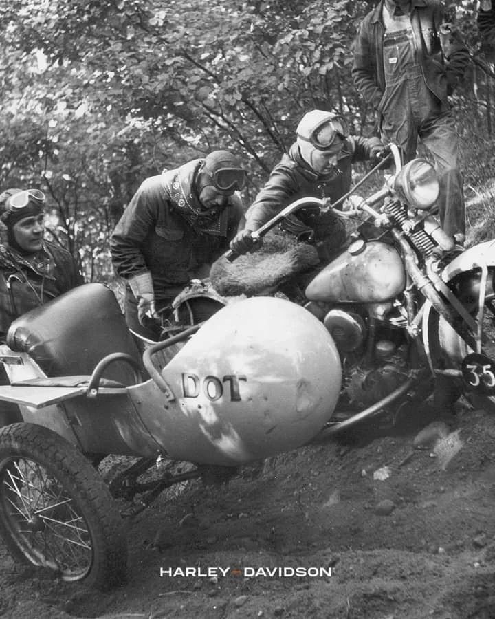 PDM Motorcycle - Os primeiros motociclistas dos Estados... | Facebook