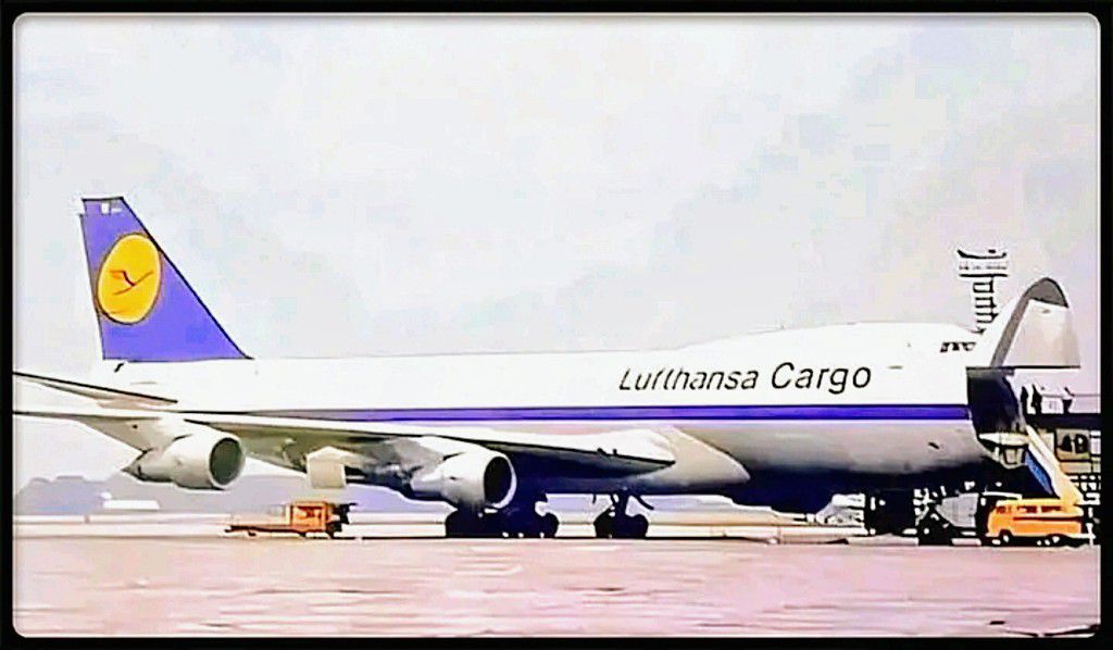 Modellino JFOX Boeing 747-230F LUFTHANSA CARGO Lucidato Scala 1:200 Con Supporto