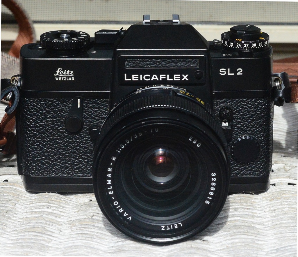 Leica R 35-70mm f/3.5 manual zoom lens