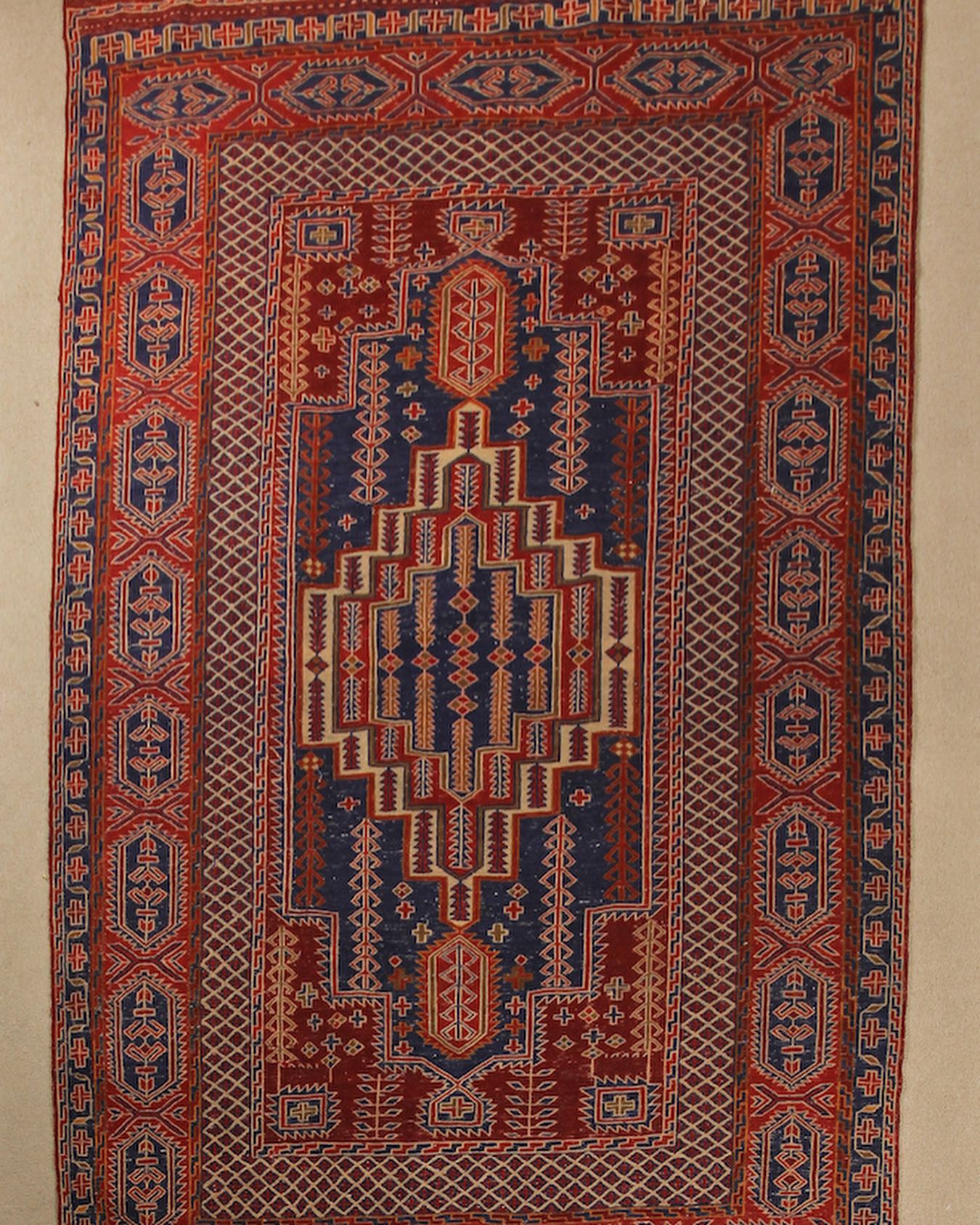 The Taimani tribe of central Afghanistan have woven this rustic 