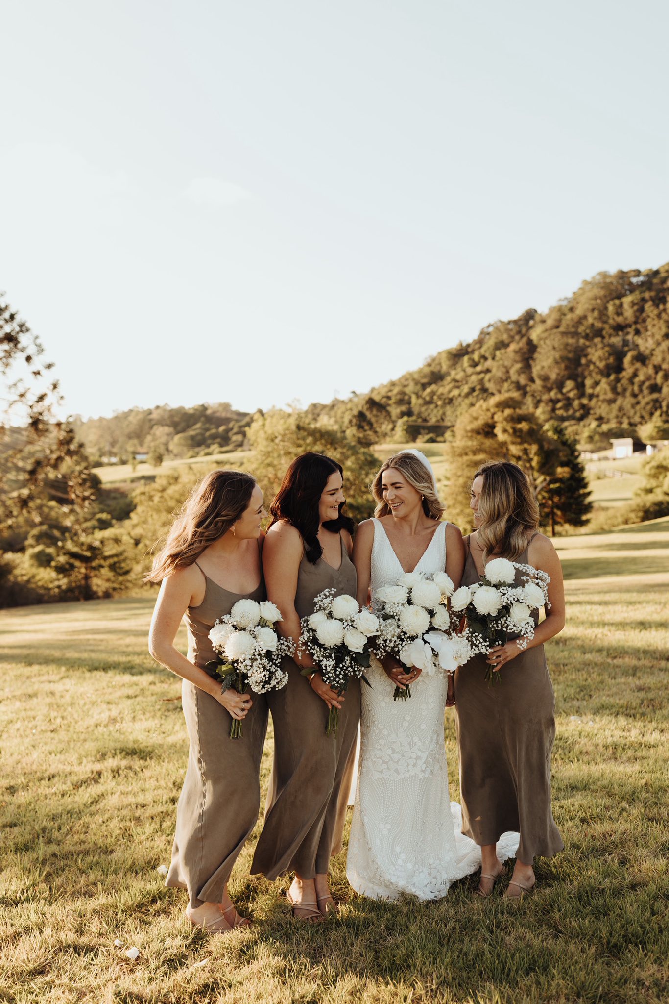 bridesmaid dresses sunshine coast wedding florist services trend:DE LA MODA 6/26