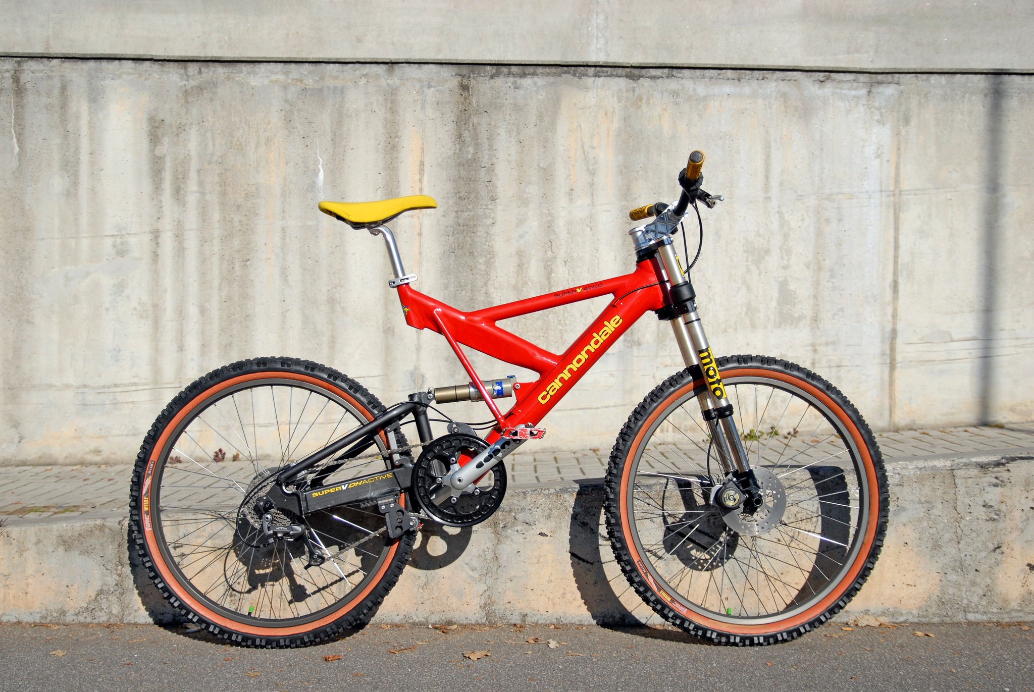 Cannondale F4000 mountain bike for sale with XTR groupset and rare