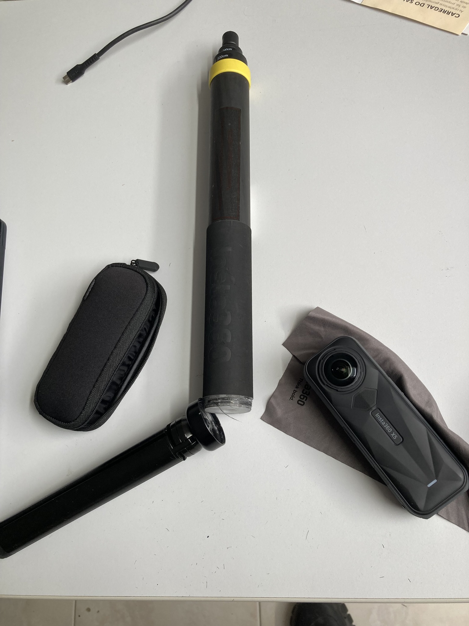 Fake Insta360 extended selfie stick breaks easily