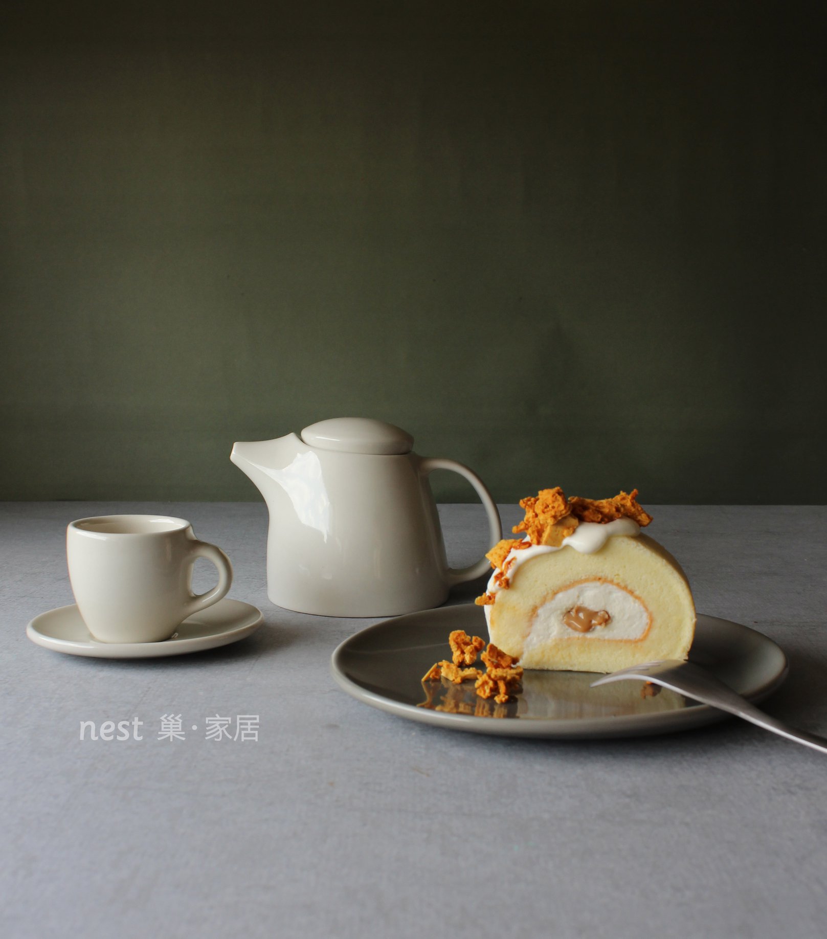 nest 巢．家居 - 【咖啡觀茶室│讓吃甜點的儀式感讓下午時光更美好～】 天氣熱到好想要一整天泡在泳池裡嗎？... | Facebook