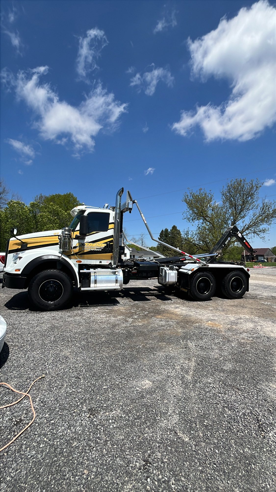 2025 international hx 620 x15 heavy spec. This thing definitely