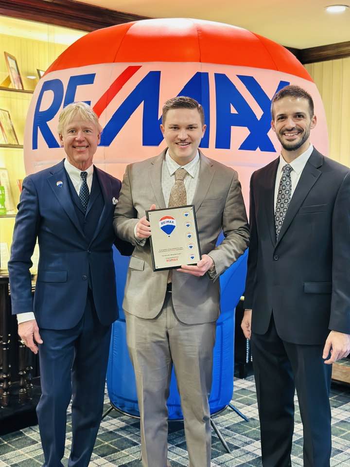 Tim Binning & Team- REMAX All Pro | Bloomingdale IL