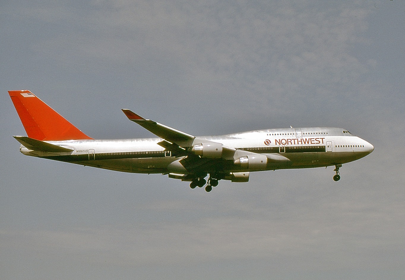 Northwest Airlines Boeing 747-451 in flight