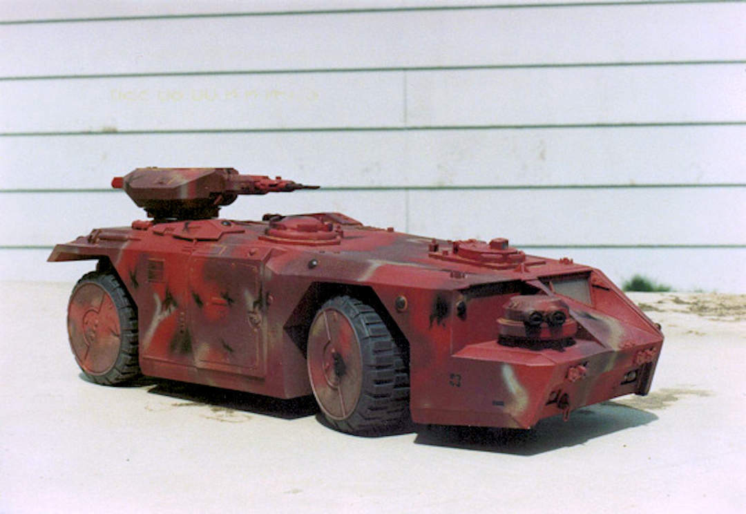 Customized Halcyon Aliens APC model with camouflage
