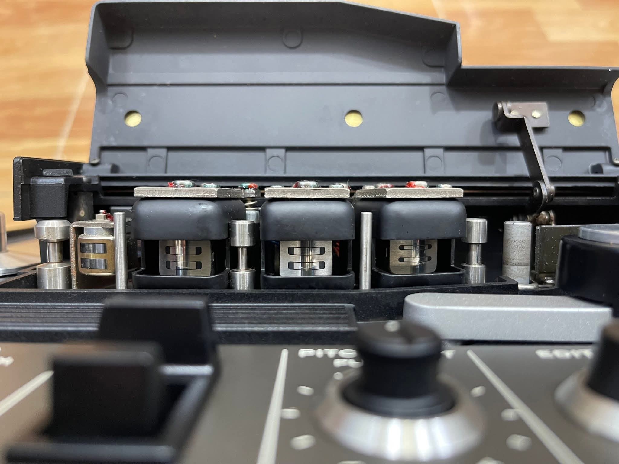 TEAC A-7400RX tape deck specifications